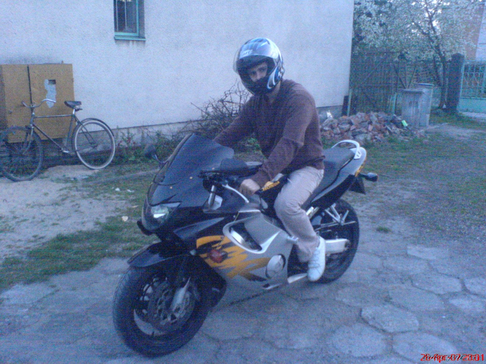 Photo 878129