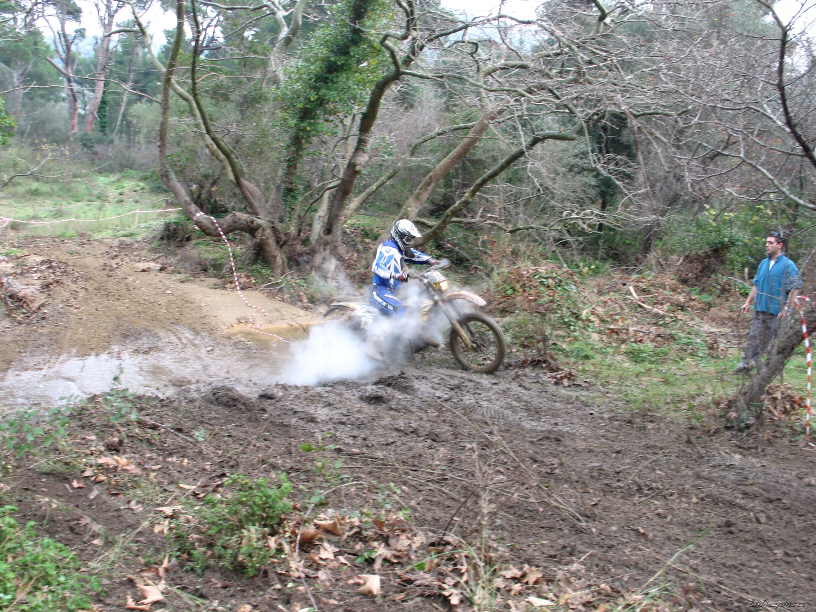 Bike Photo 878138