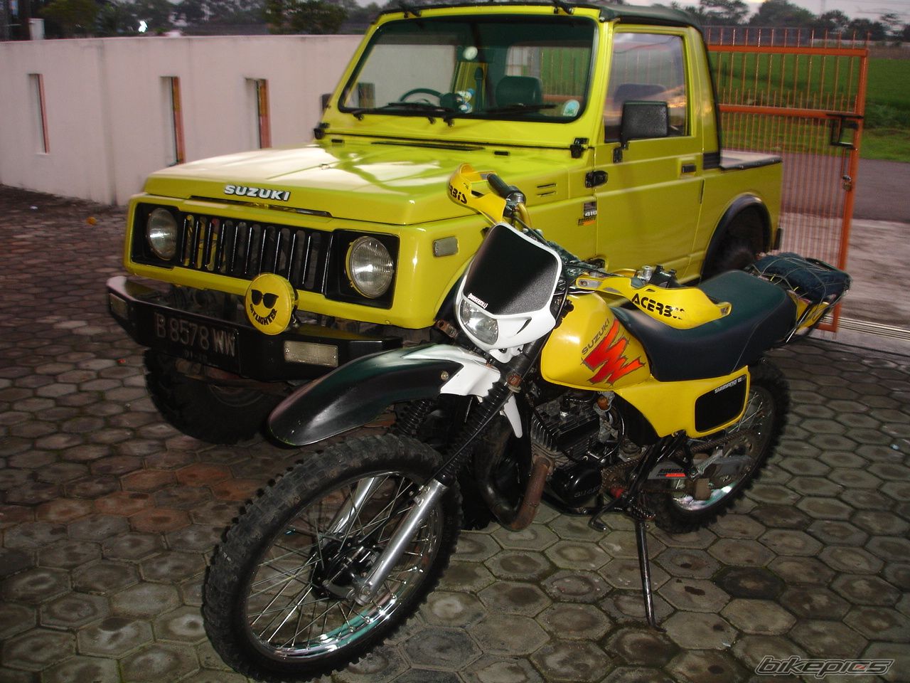 Bike Photo 878223