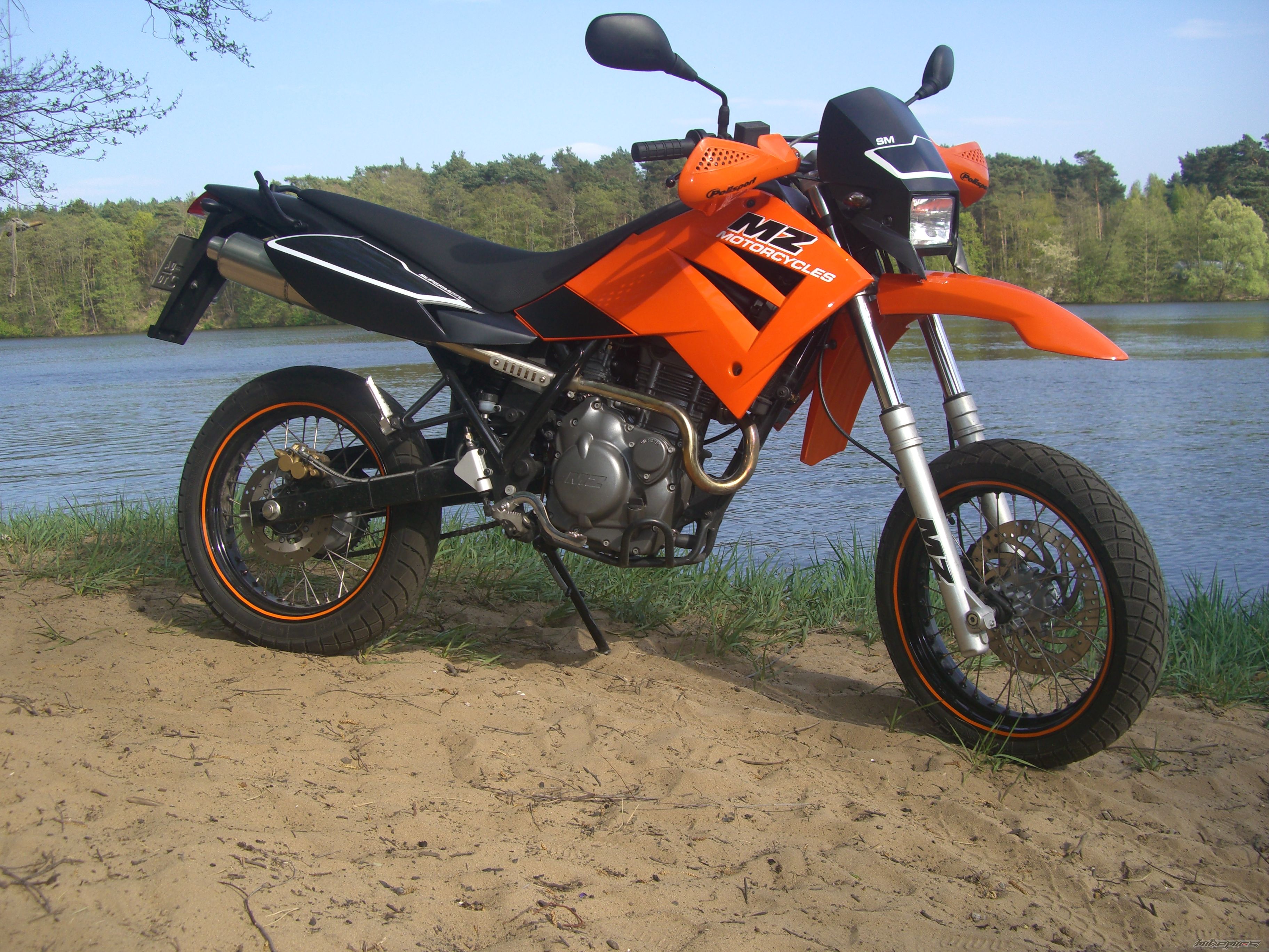 Bike Photo 878268