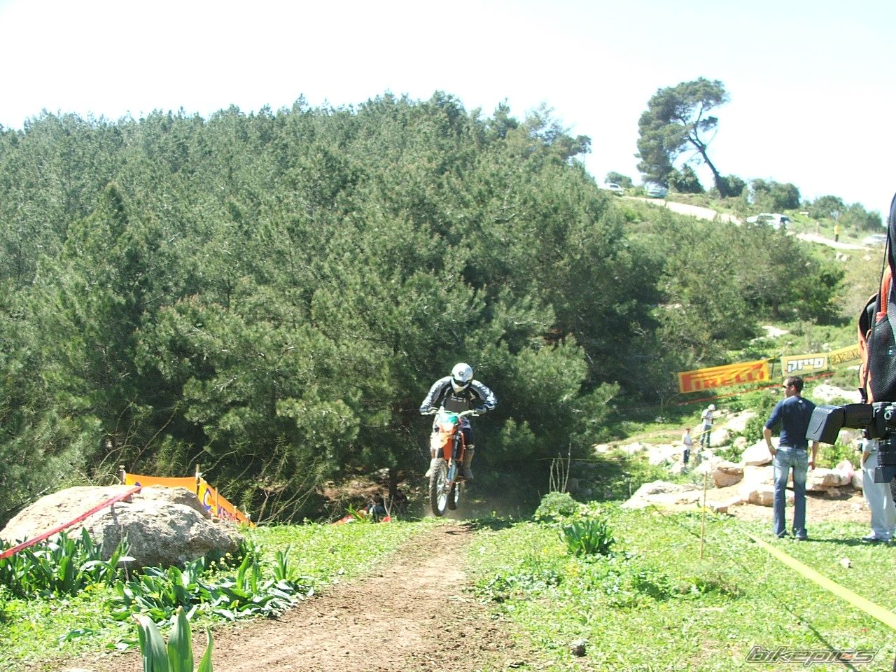 Photo 878425