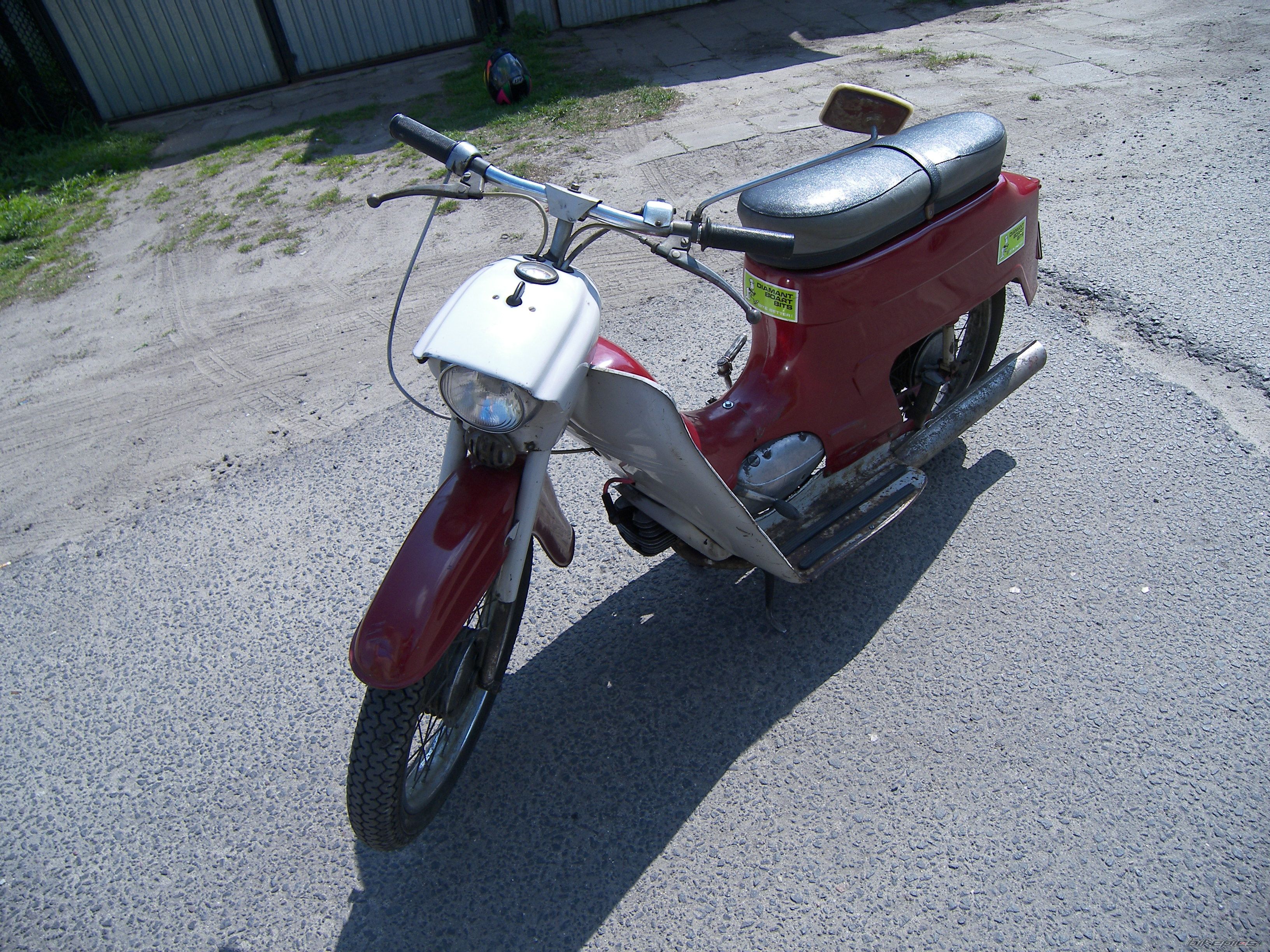 Photo 878522
