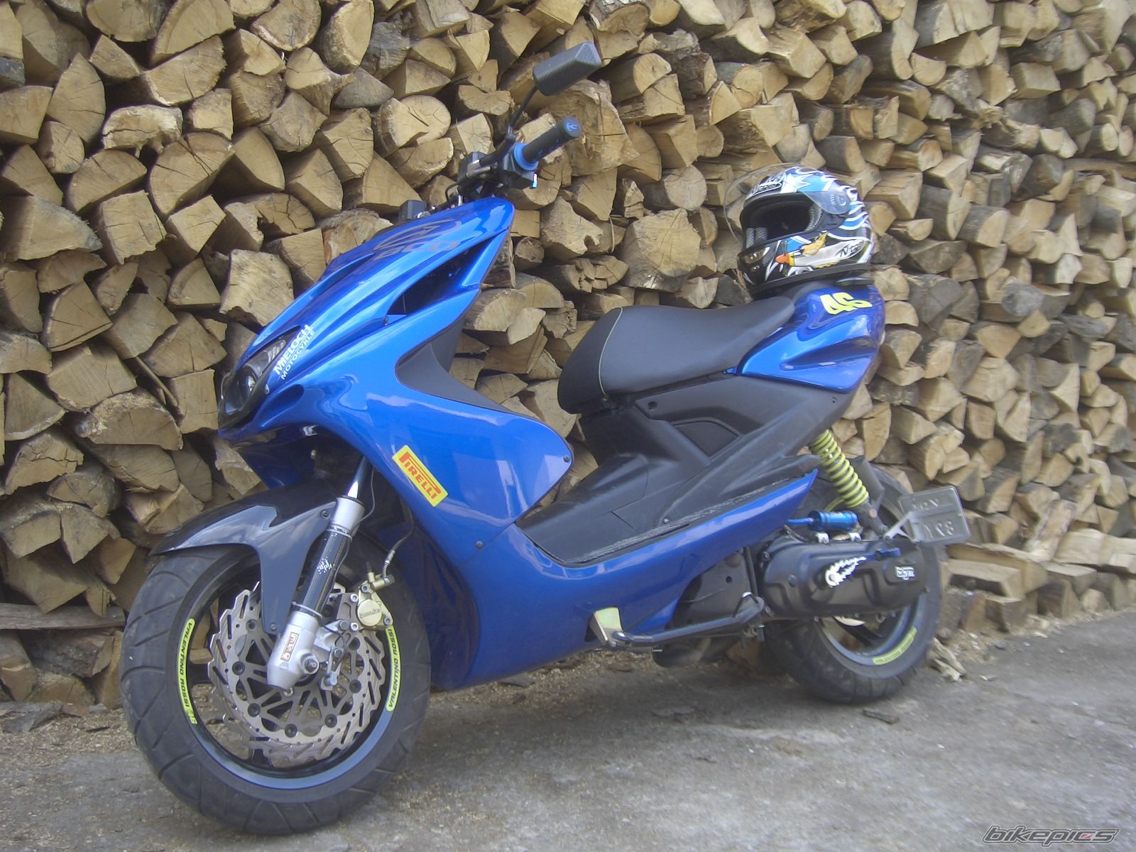 Bike Photo 878842