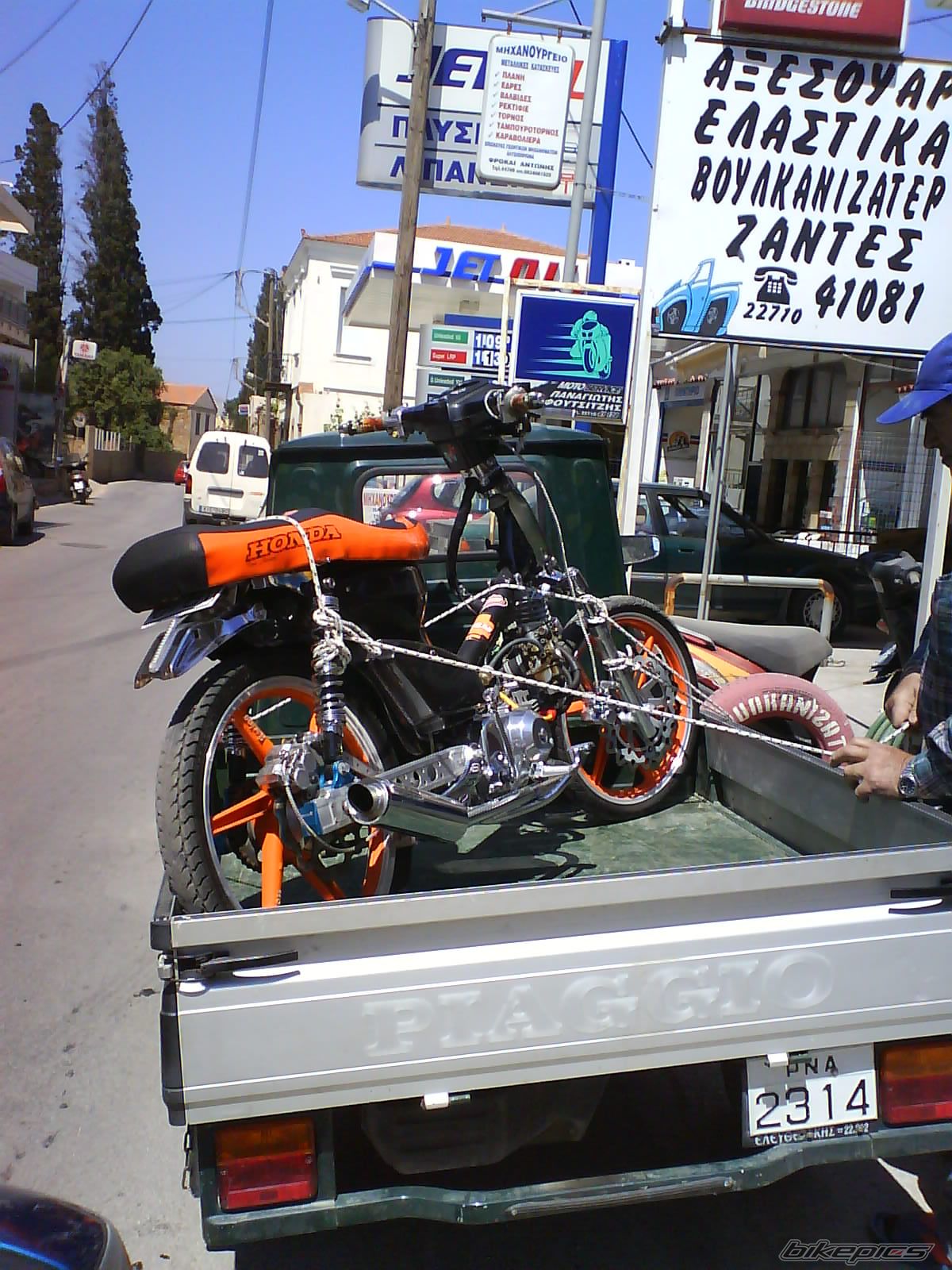 Bike Photo 879052