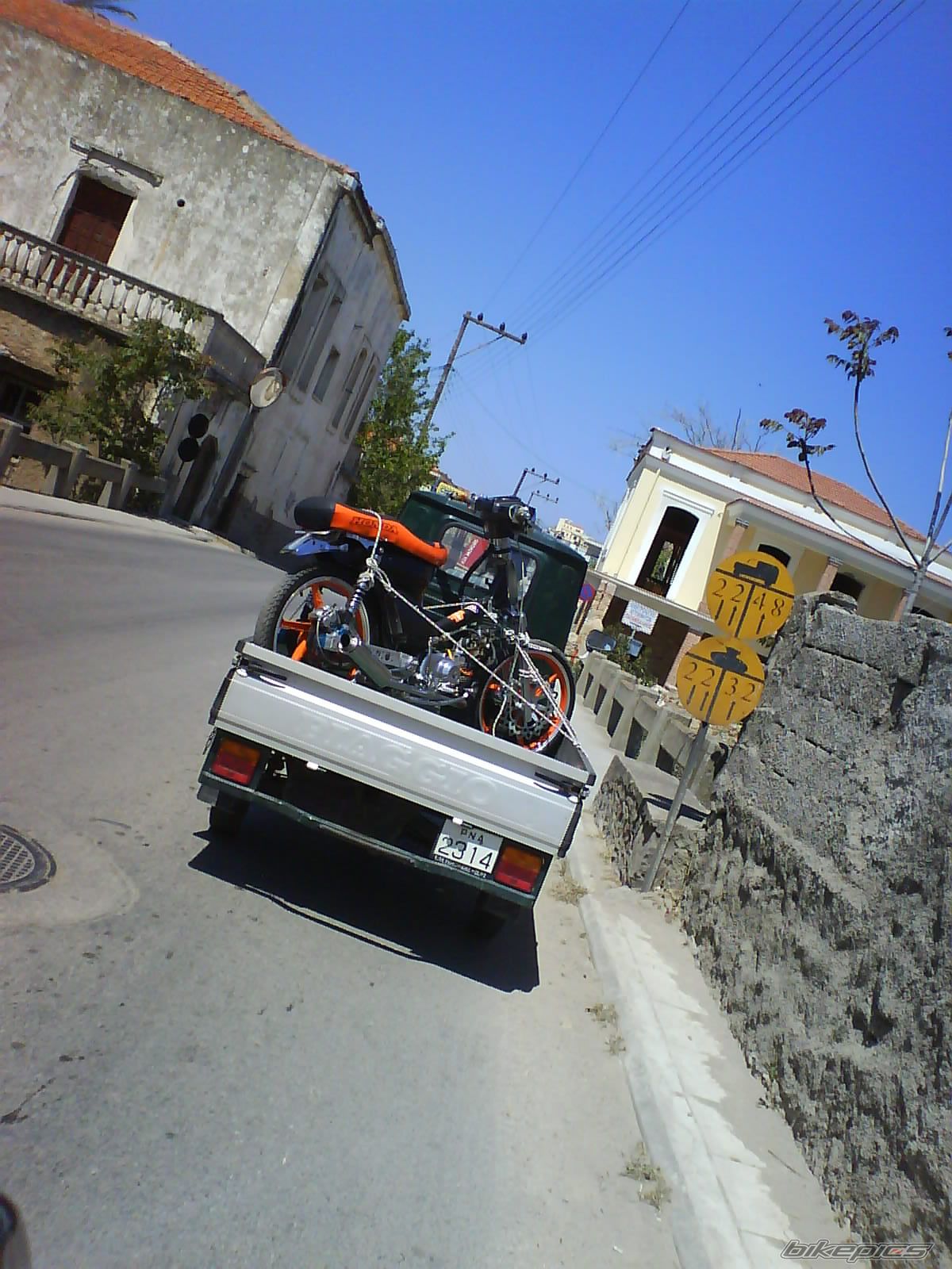 Photo 879054