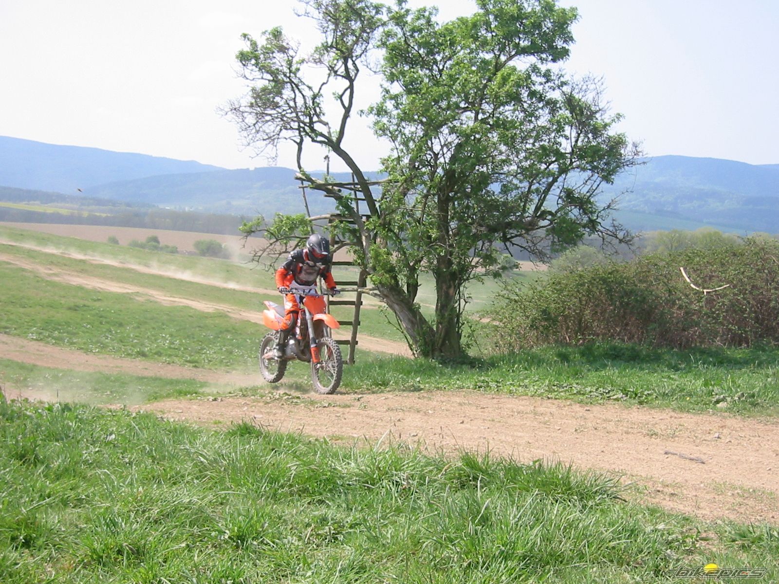 Bike Photo 879055