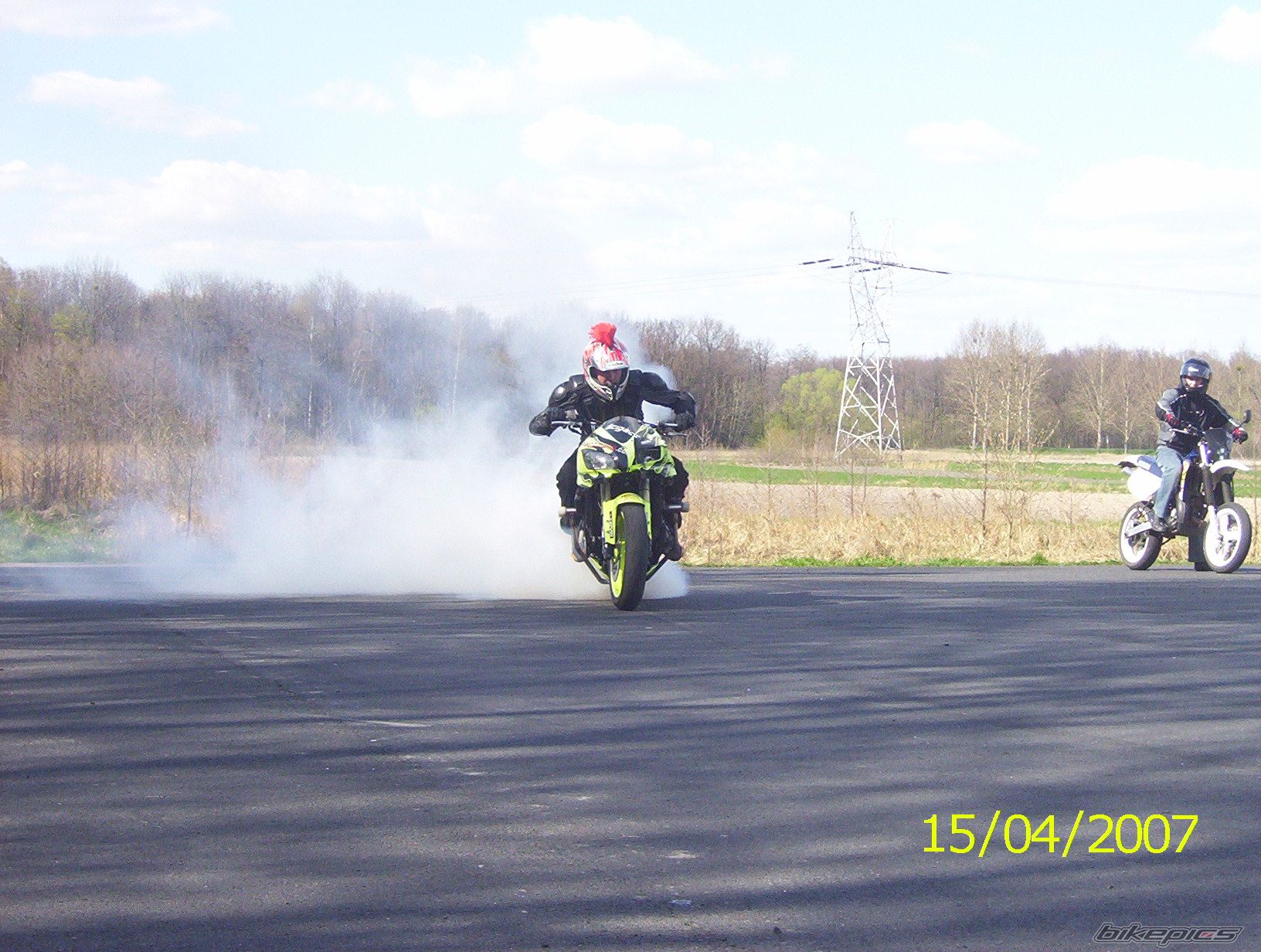 Bike Photo 879165