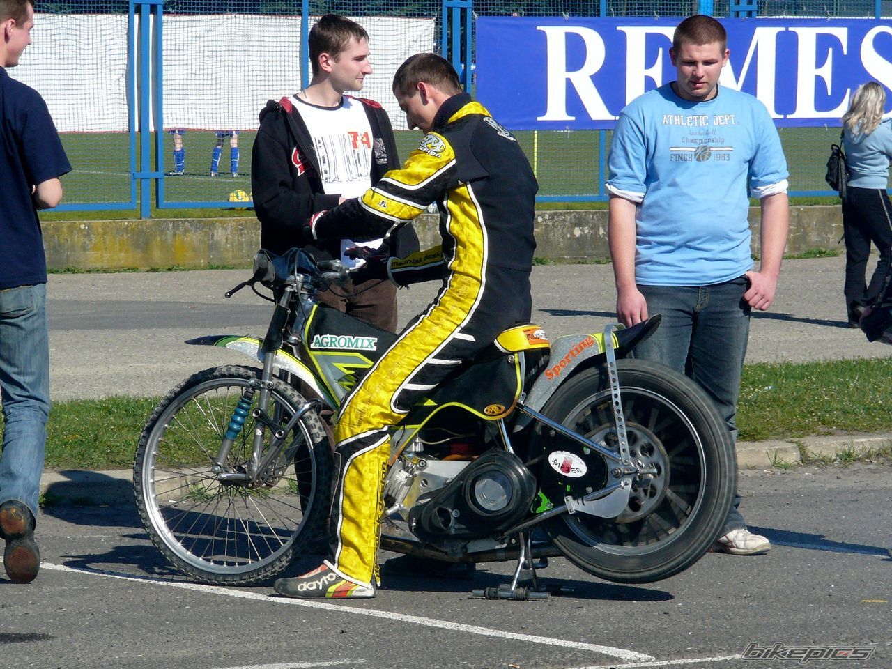 Bike Photo 879698