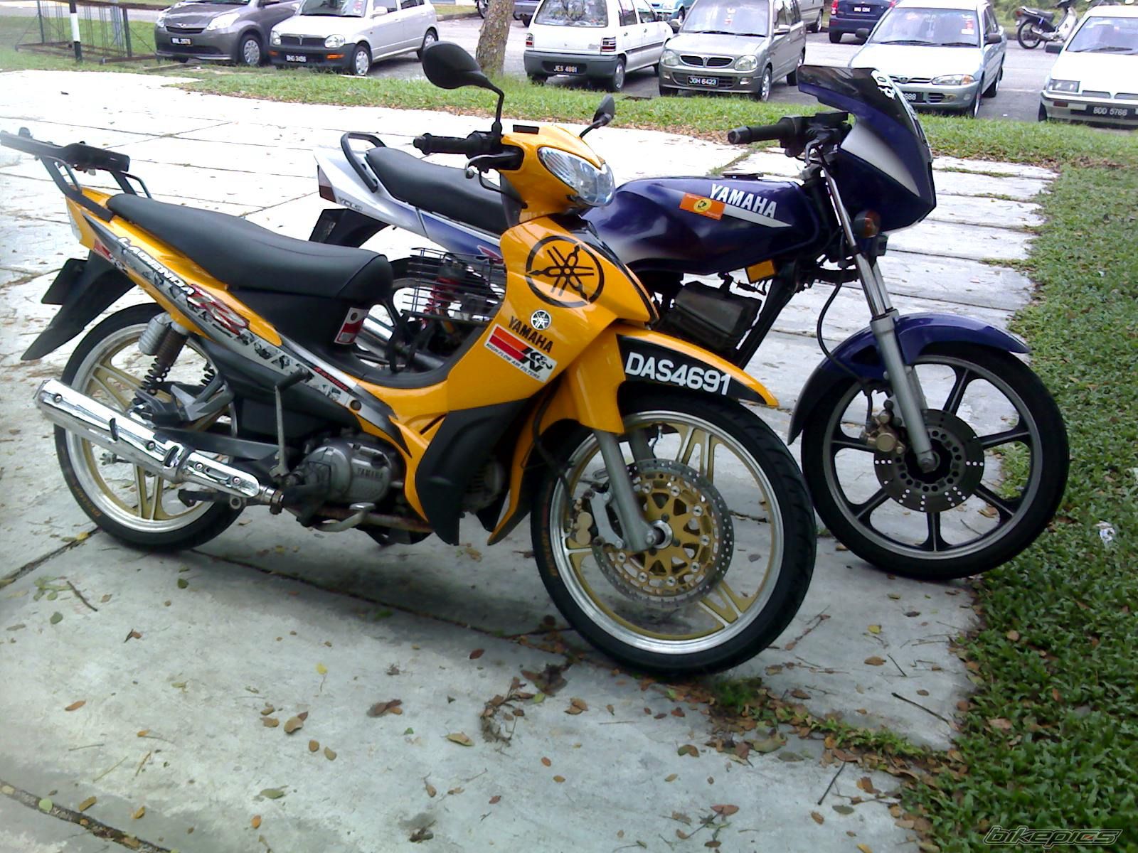 Bike Photo 879882