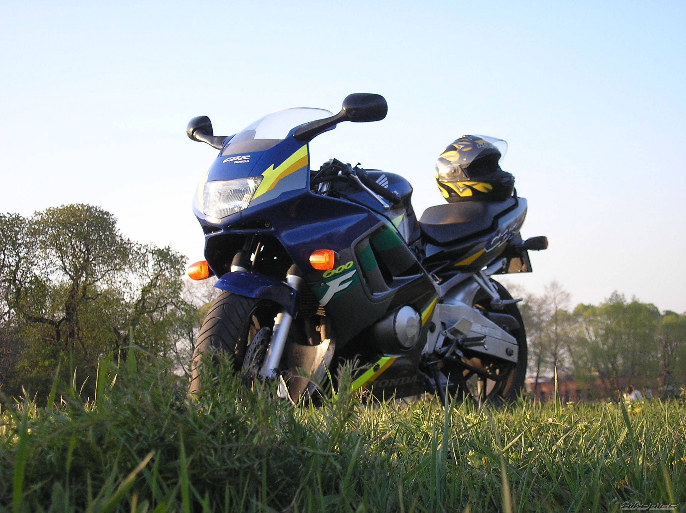 Bike Photo 879984
