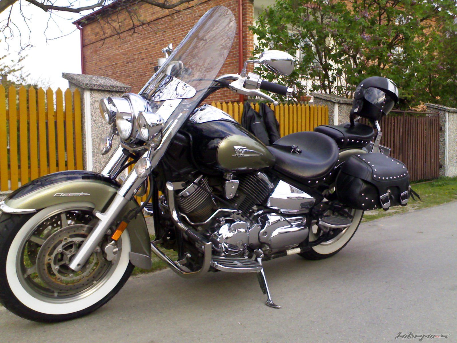 Bike Photo 880042