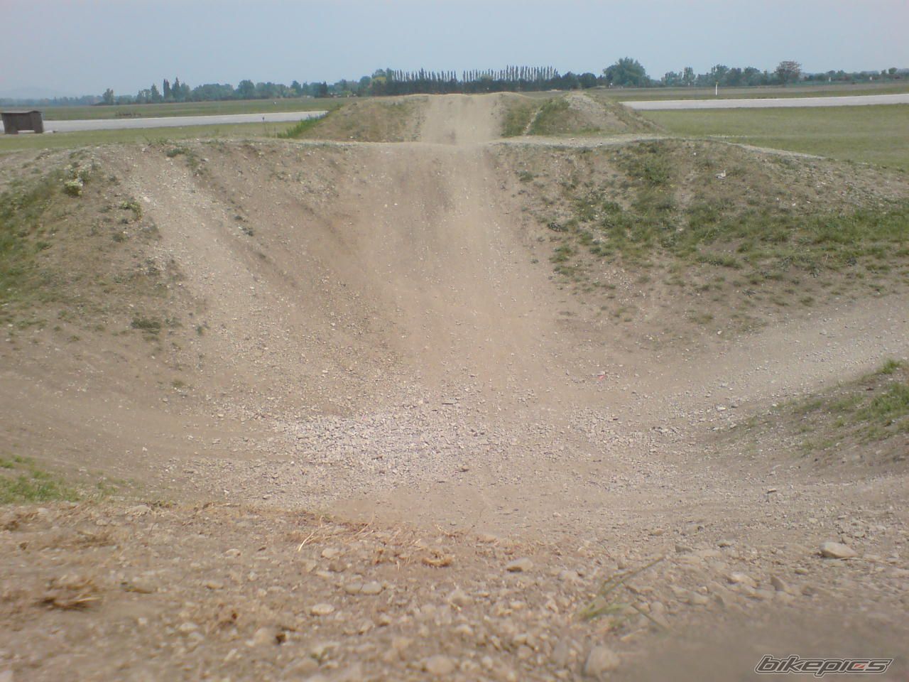 Photo 880129