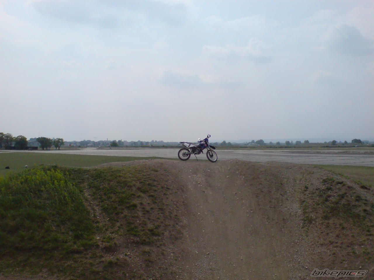 Photo 880131