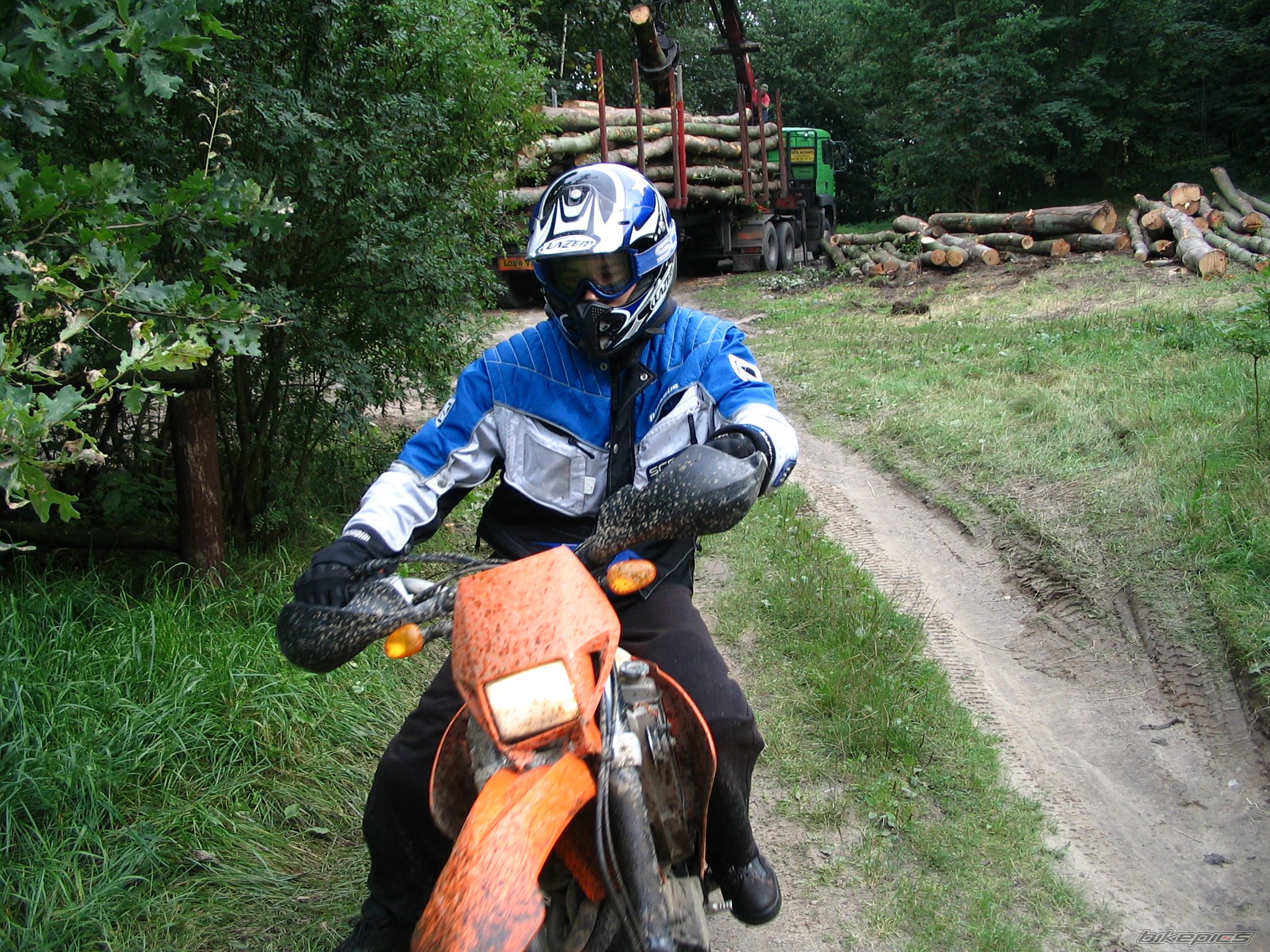 Photo 880364