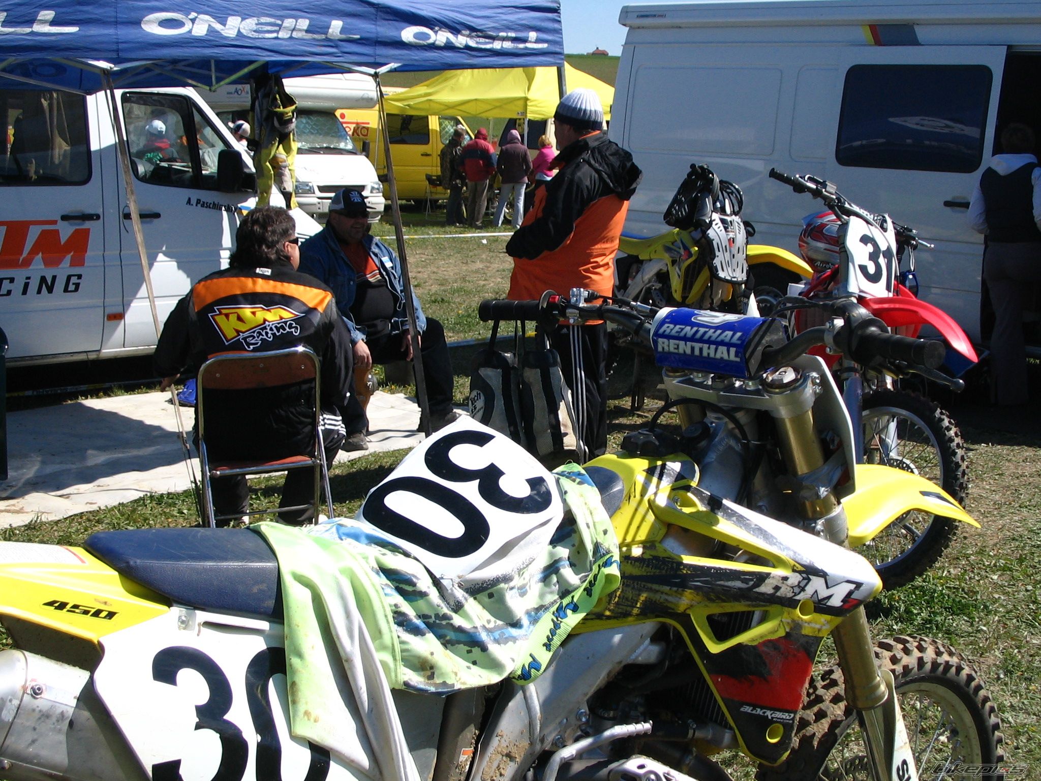 Bike Photo 880510