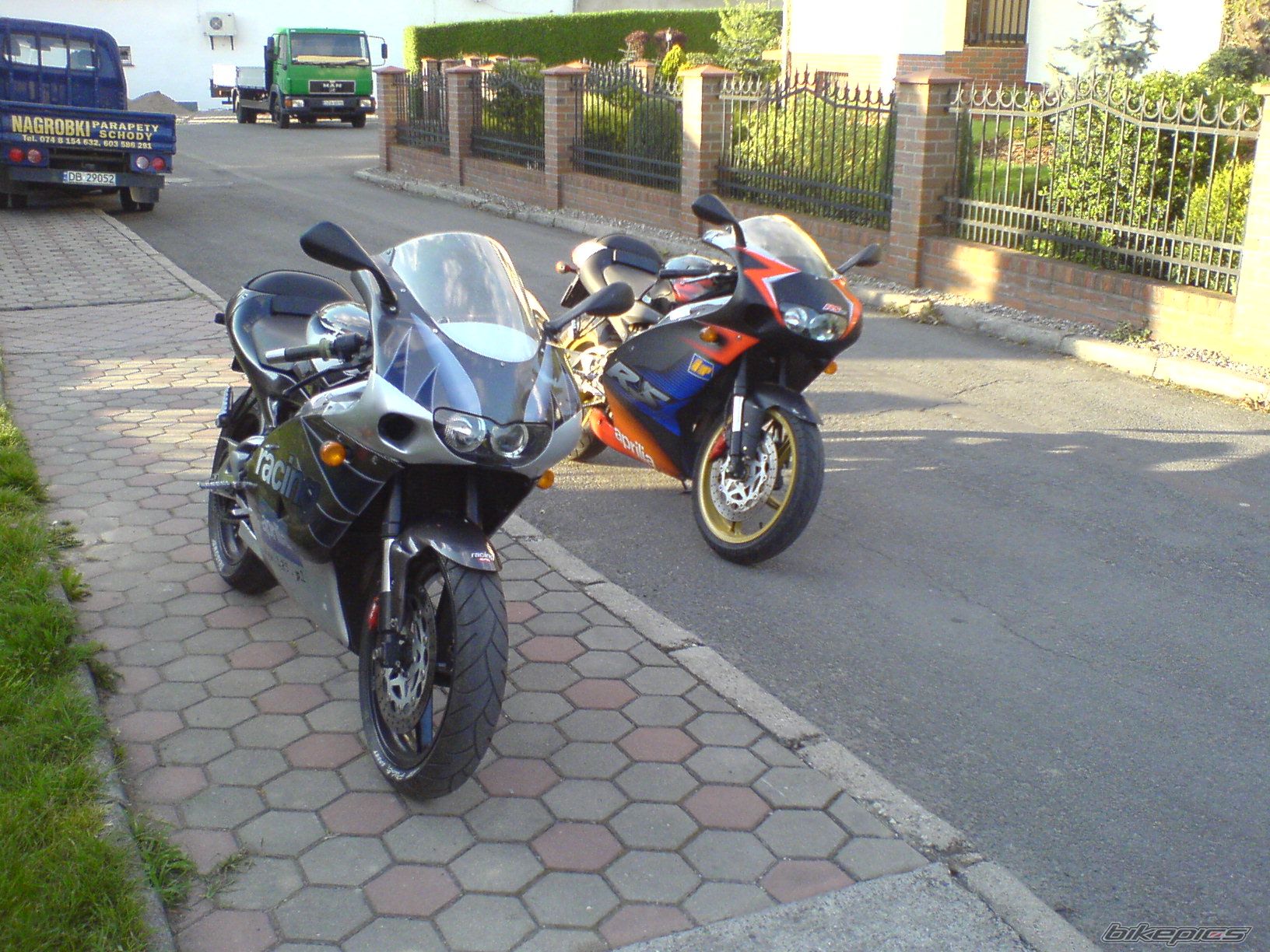 Bike Photo 880559