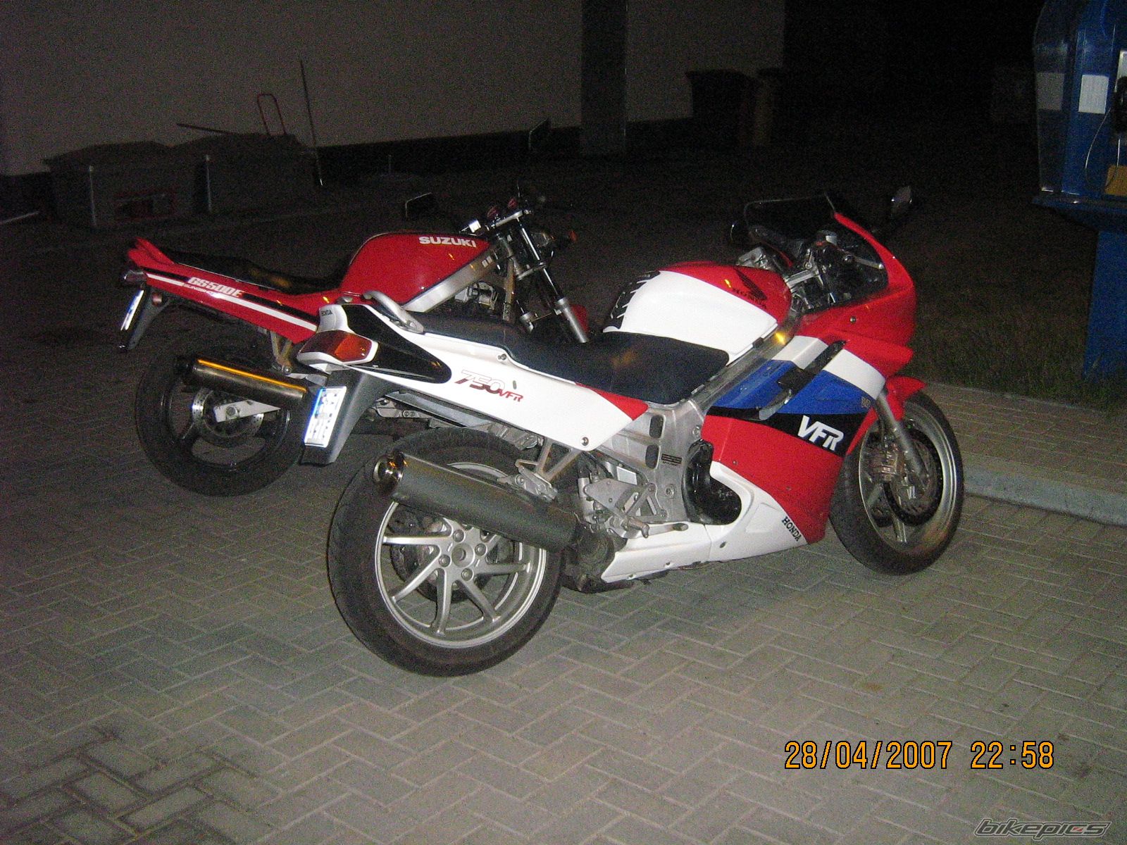 Bike Photo 880718