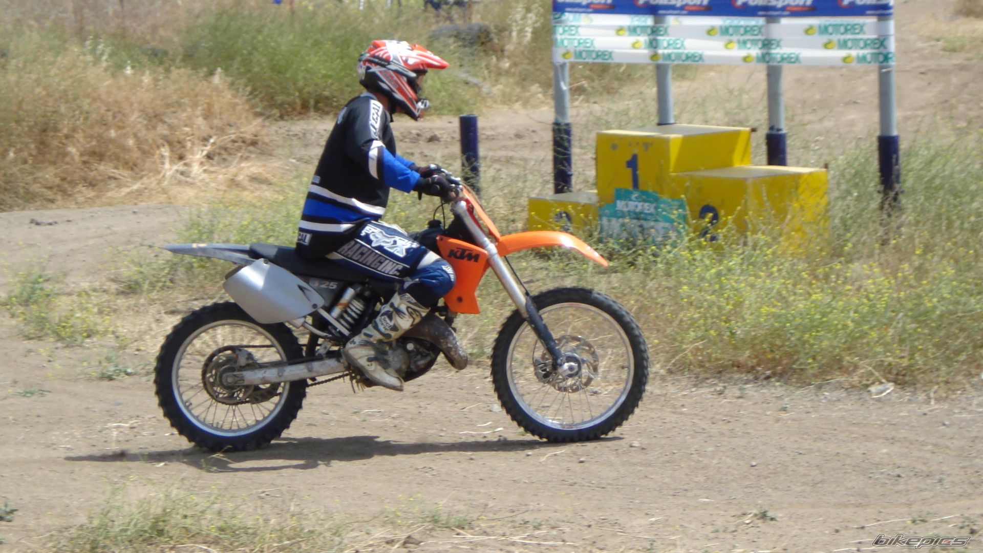 Bike Photo 880802