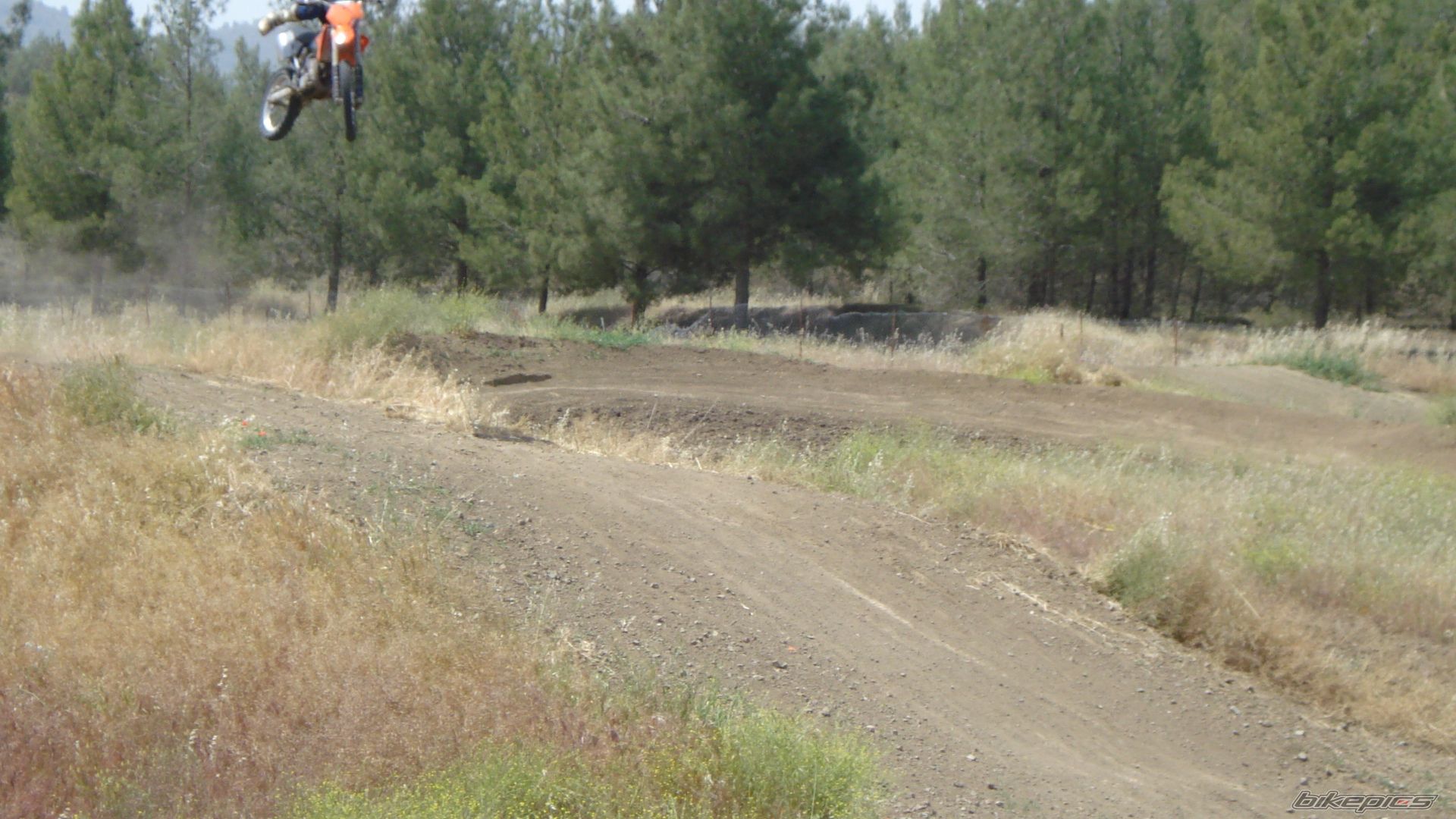 Bike Photo 880826