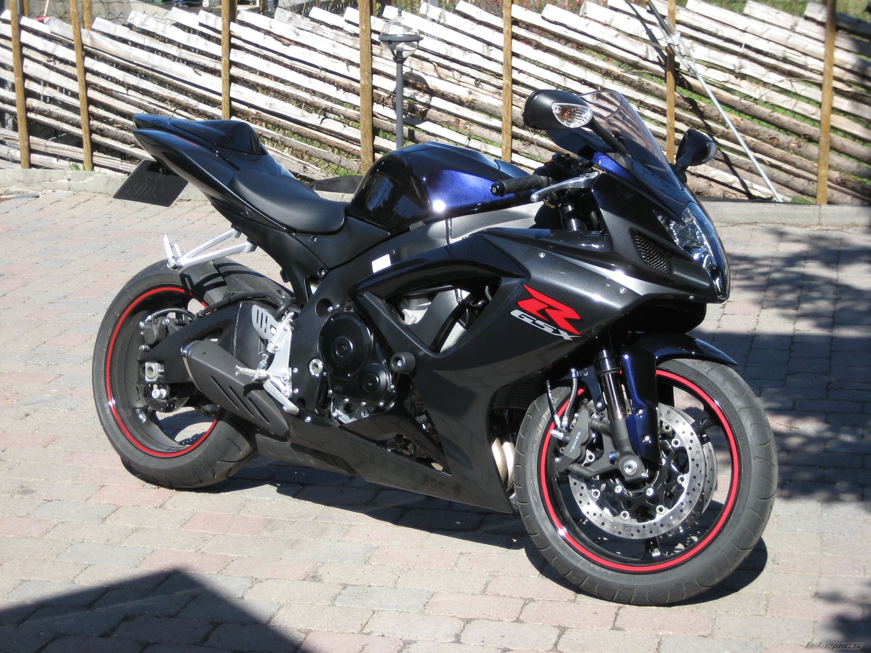 Bike Photo 880905