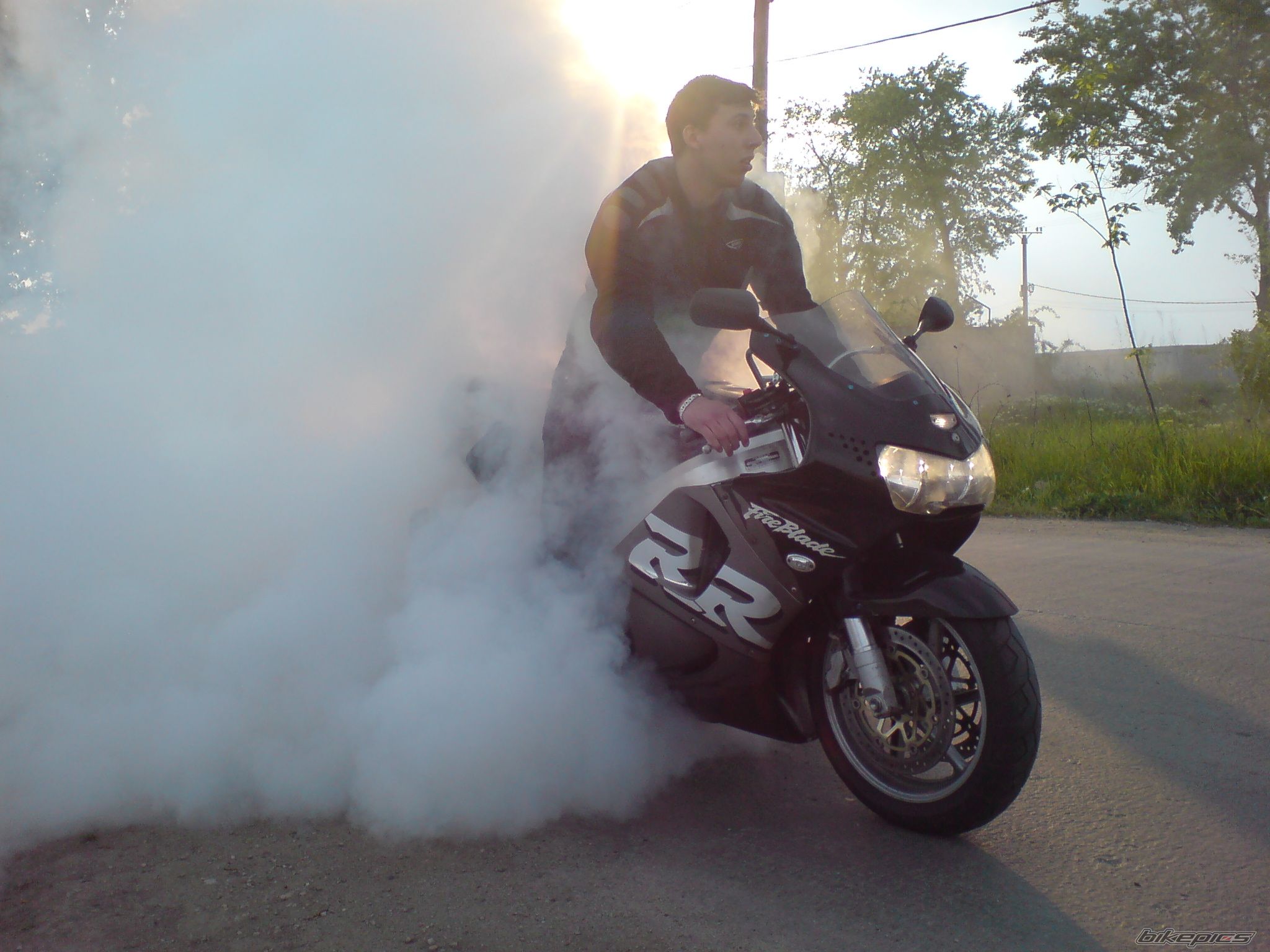 Bike Photo 881372