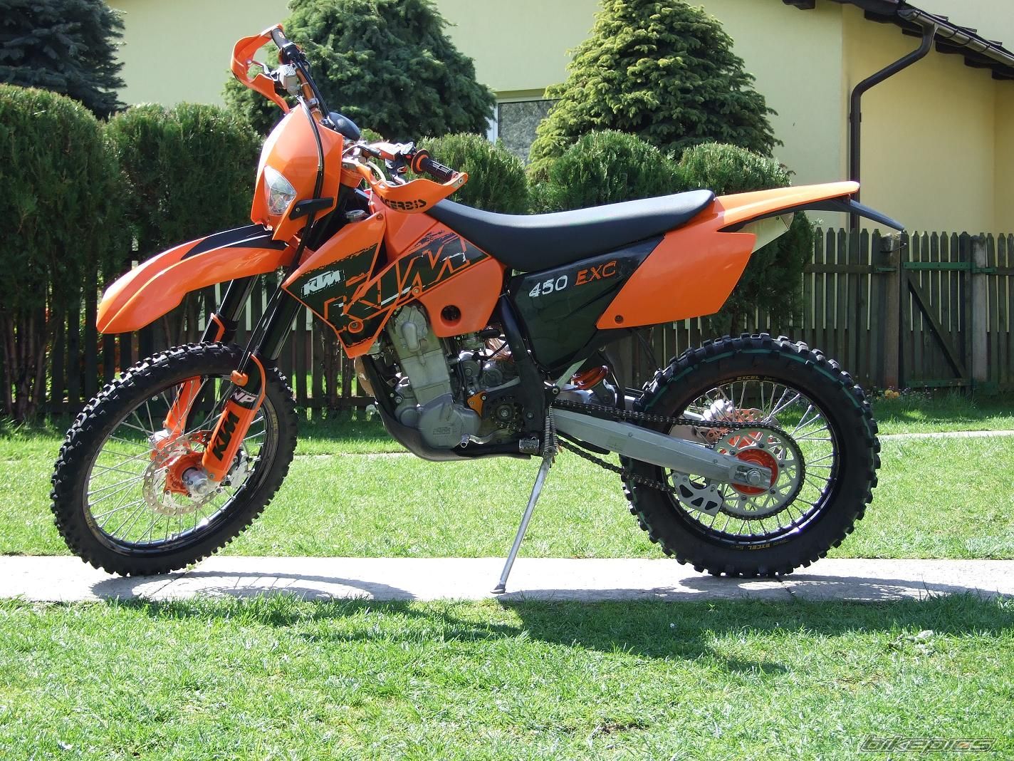 Bike Photo 881798