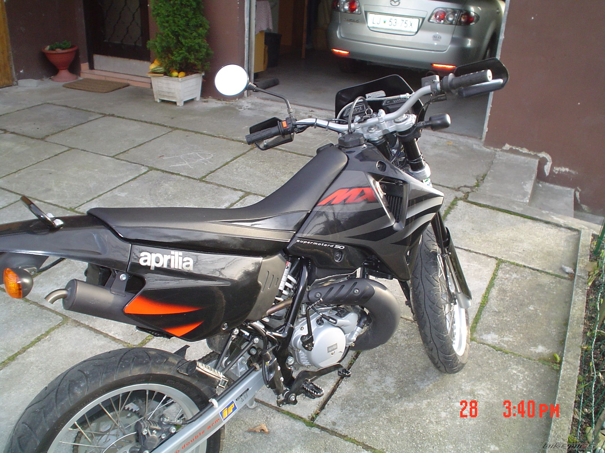 Photo 882347