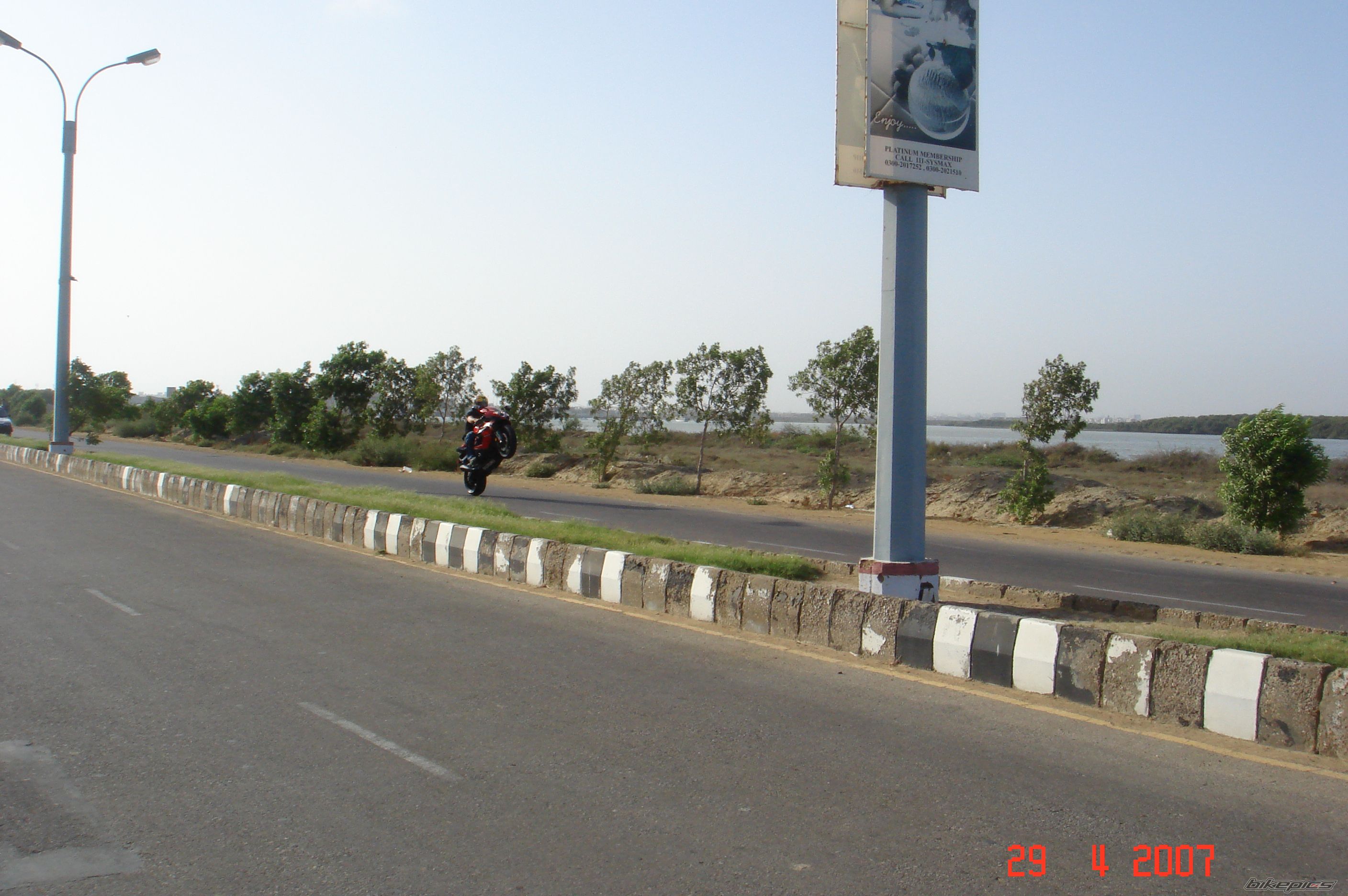 Bike Photo 882436
