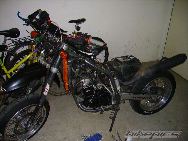 Bike Photo 883099