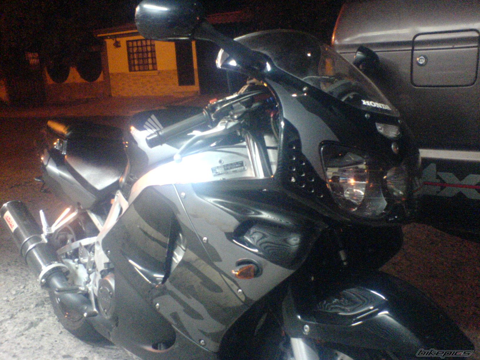 Photo 883634