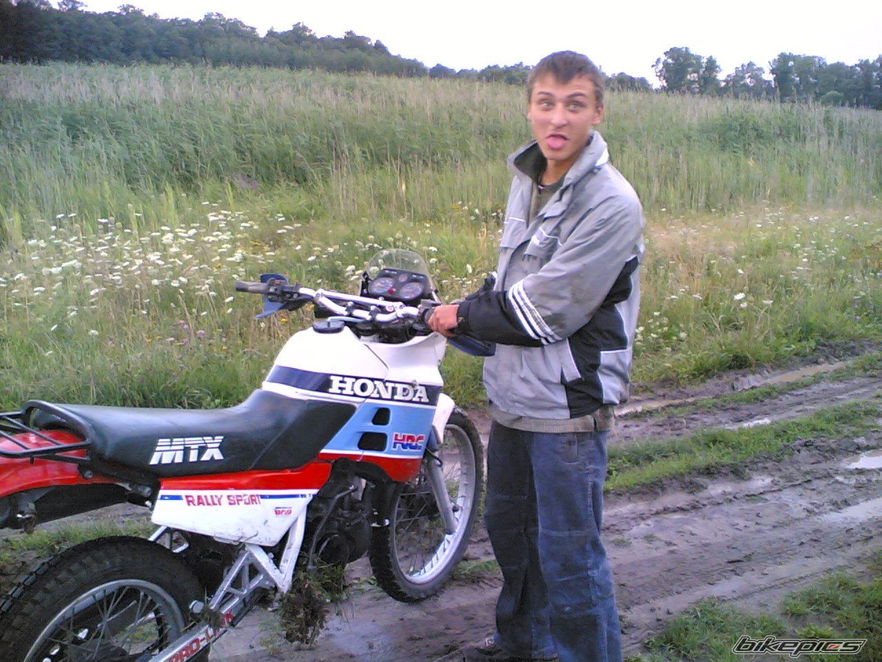 Photo 883819