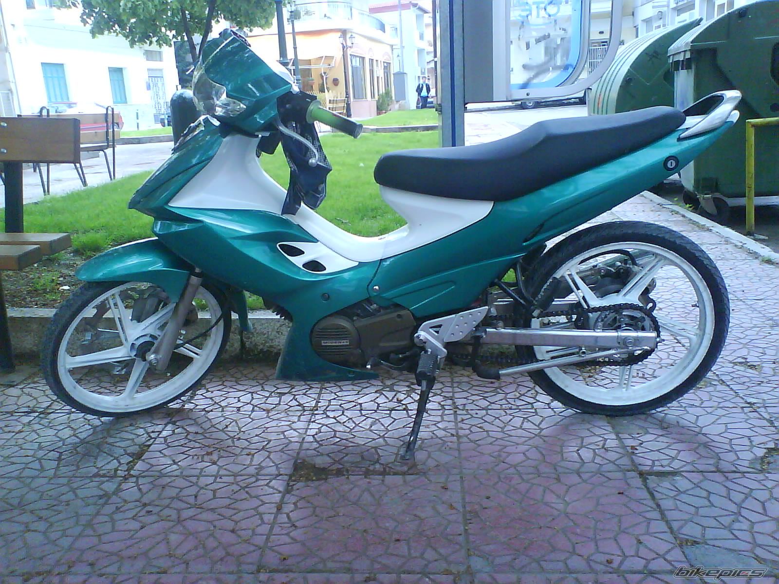 Photo 884296