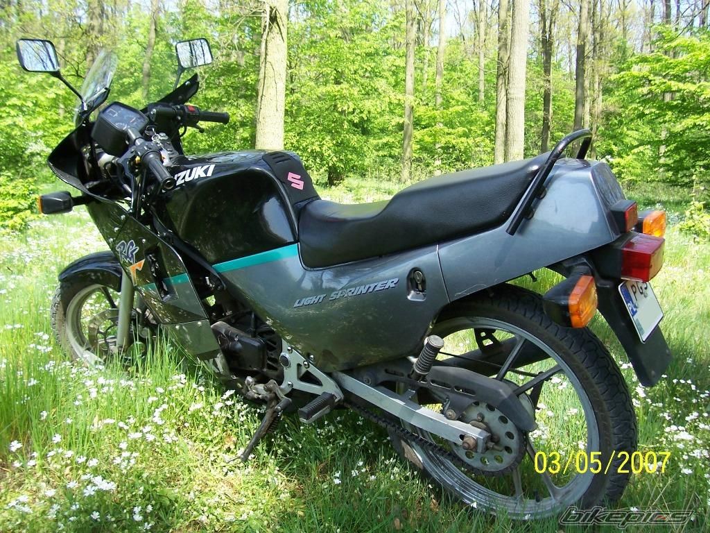 Photo 885017