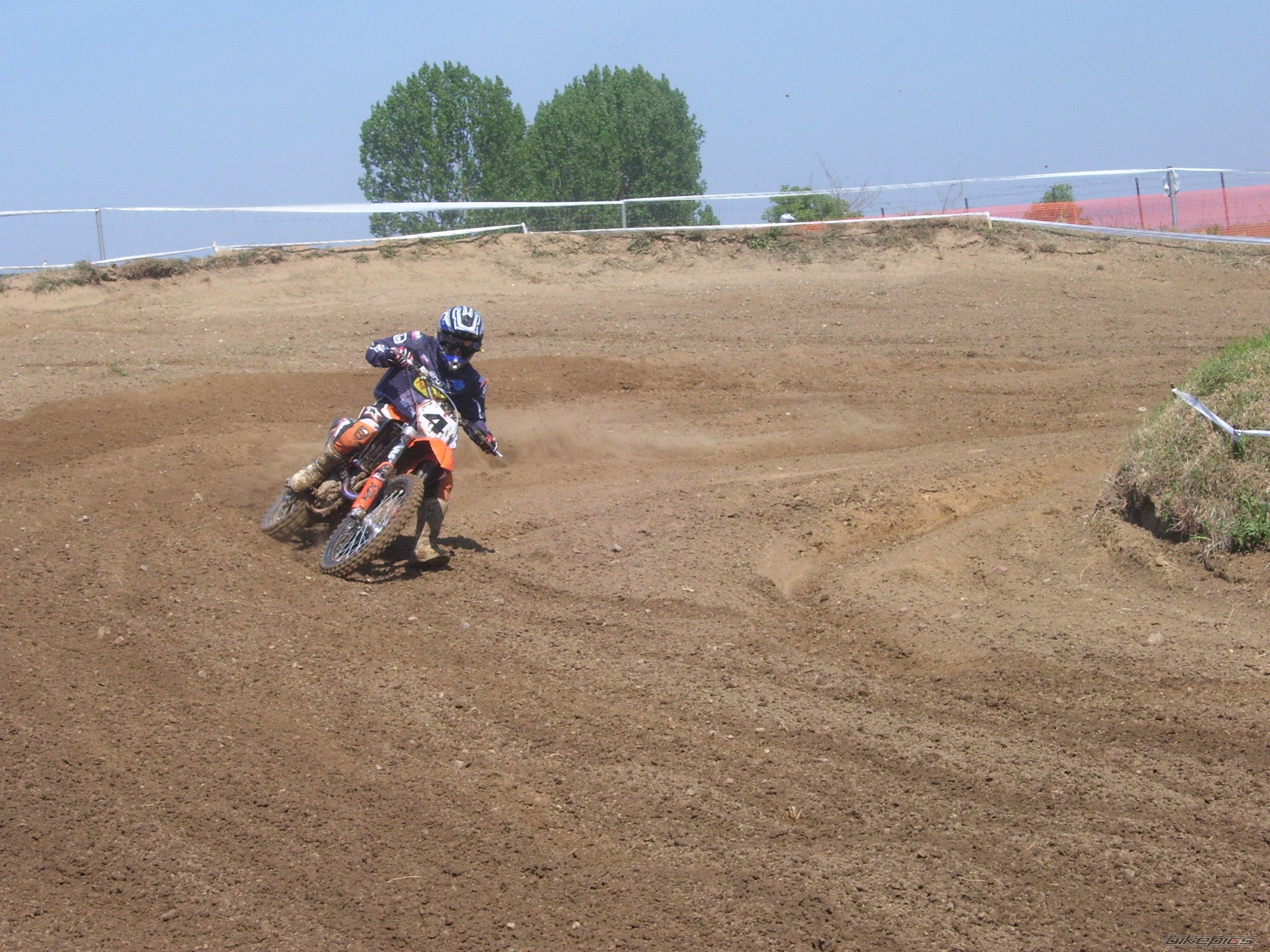 Bike Photo 885676
