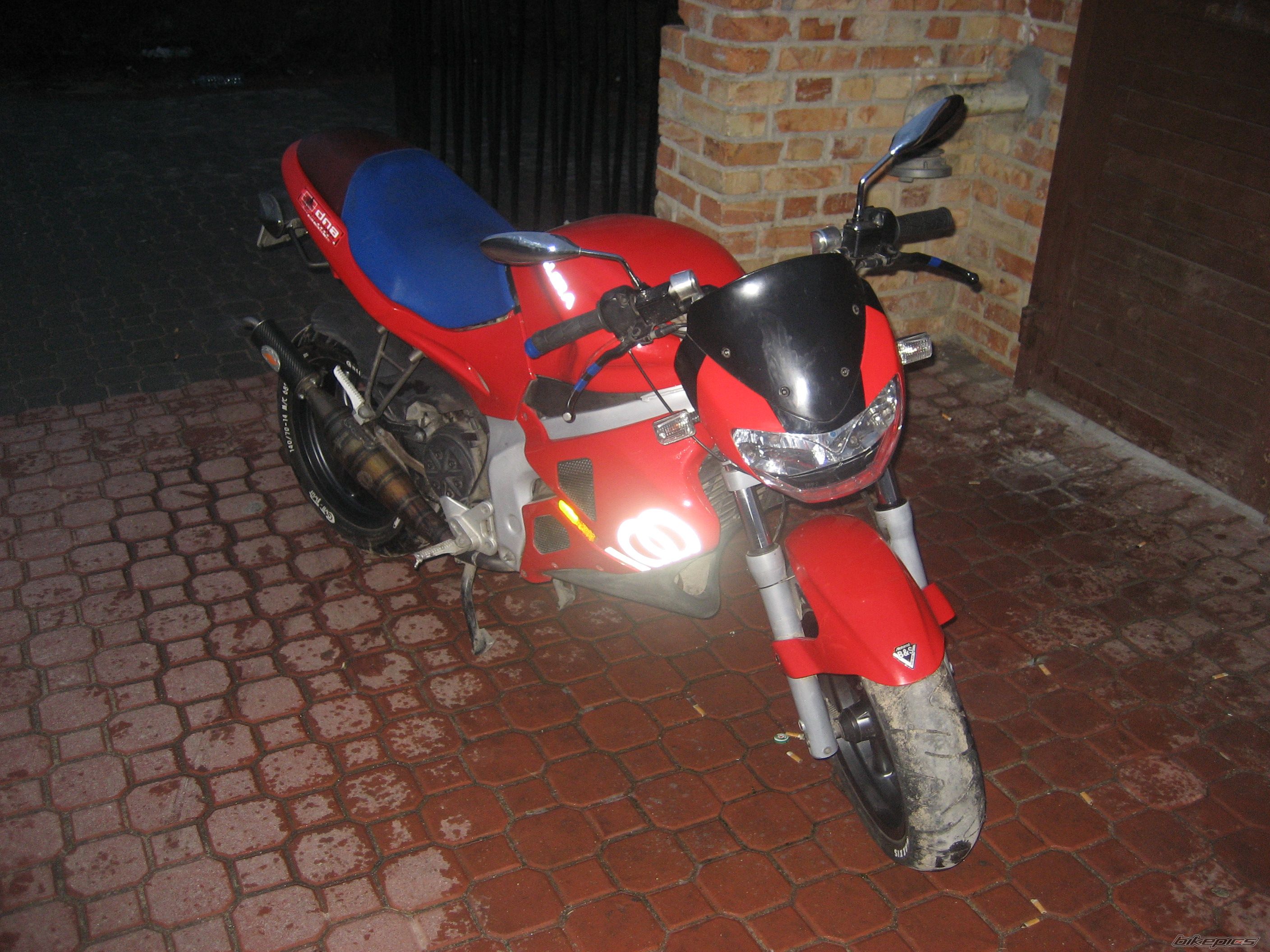 Bike Photo 885729