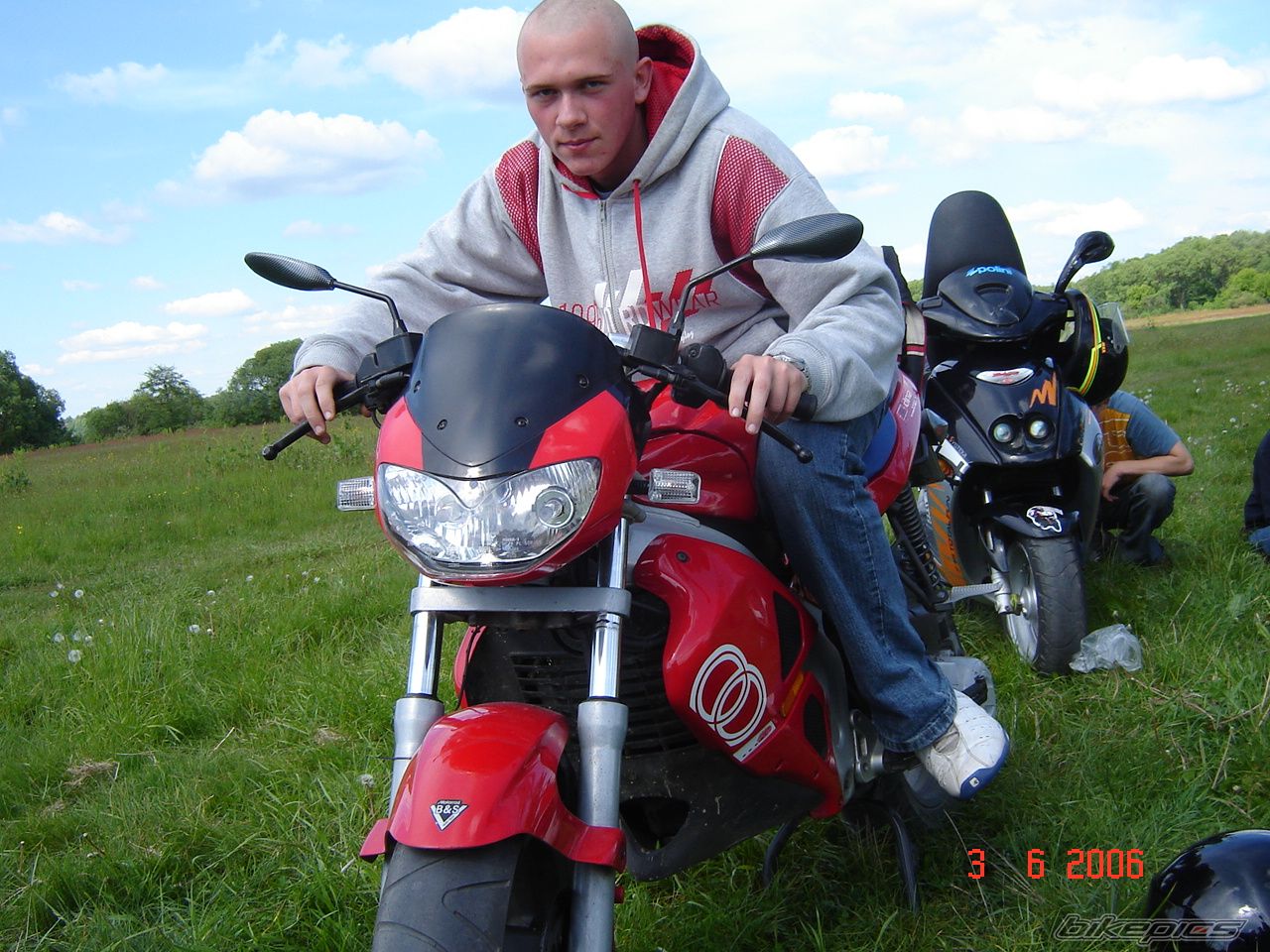 Bike Photo 885744