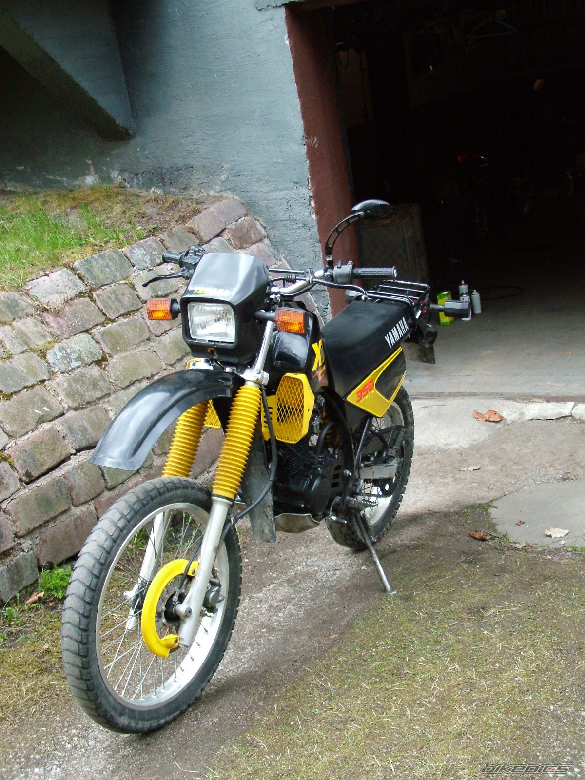 Photo 885978