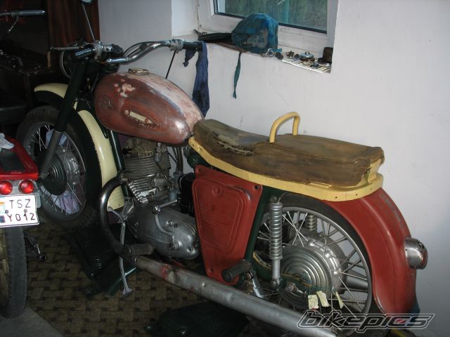 Photo 887196