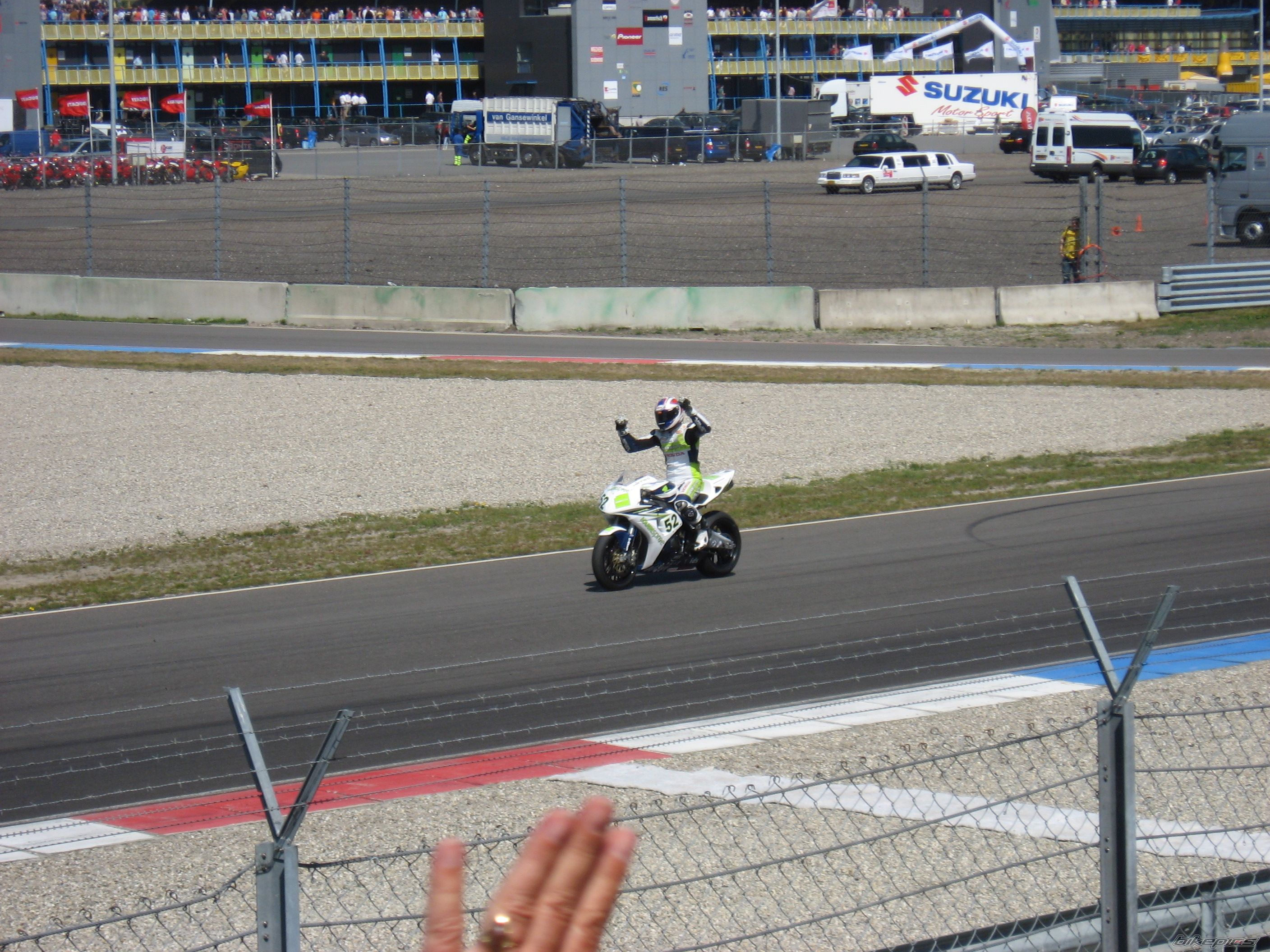 Bike Photo 887555