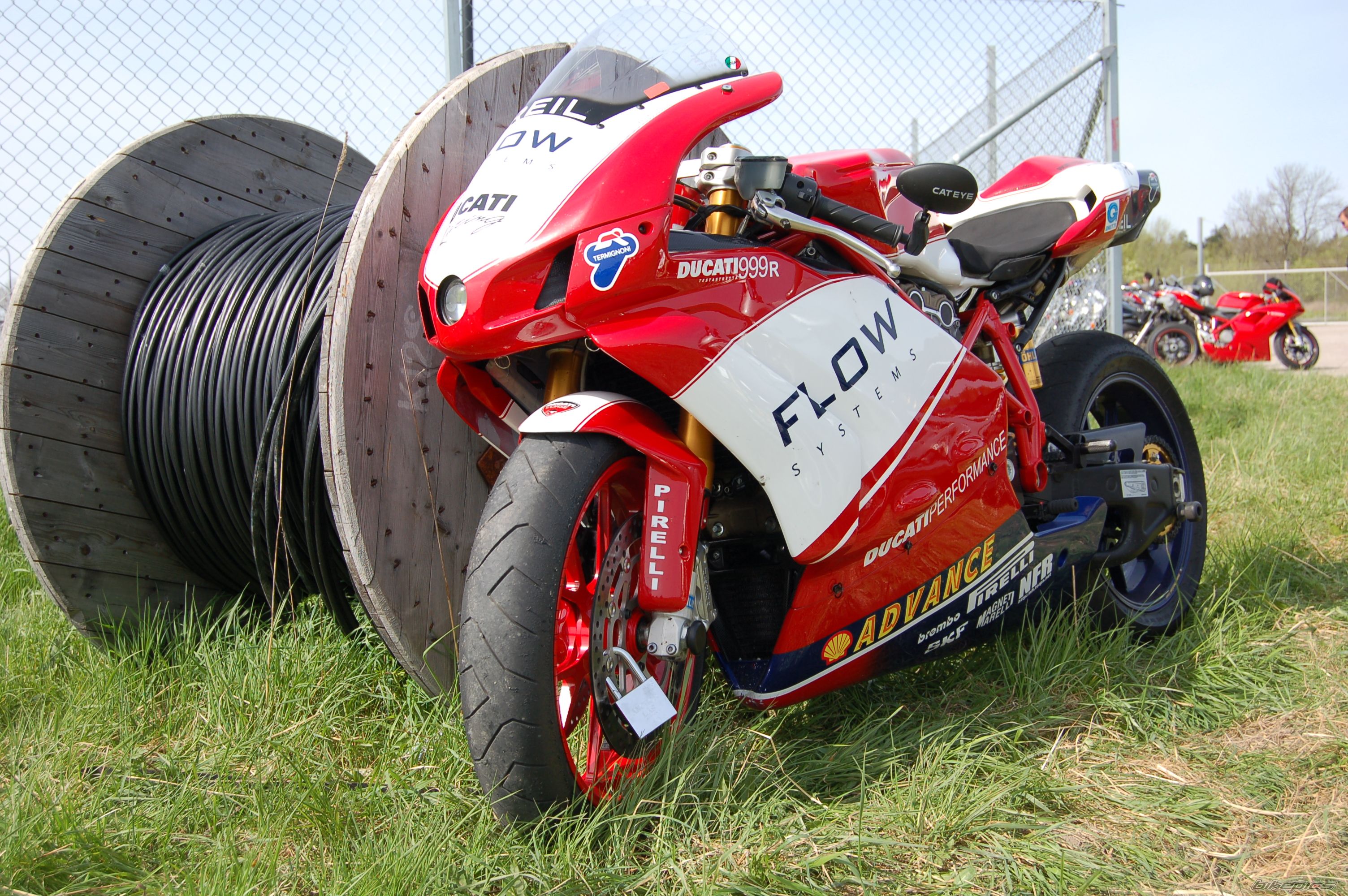 Bike Photo 889336
