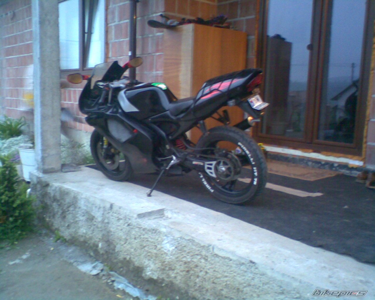 Photo 889383
