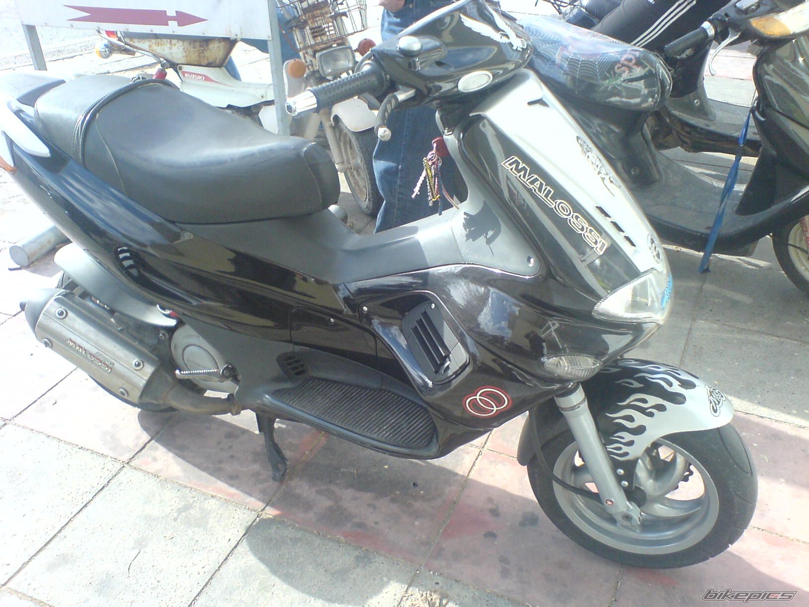 Photo 889975