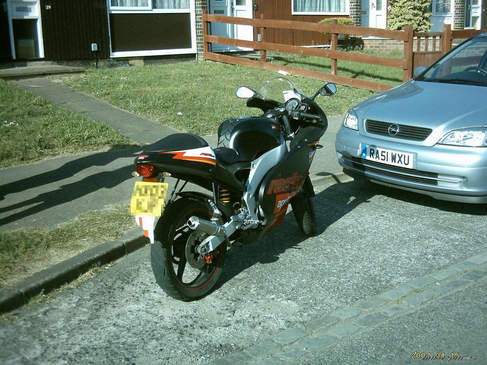 Photo 890175