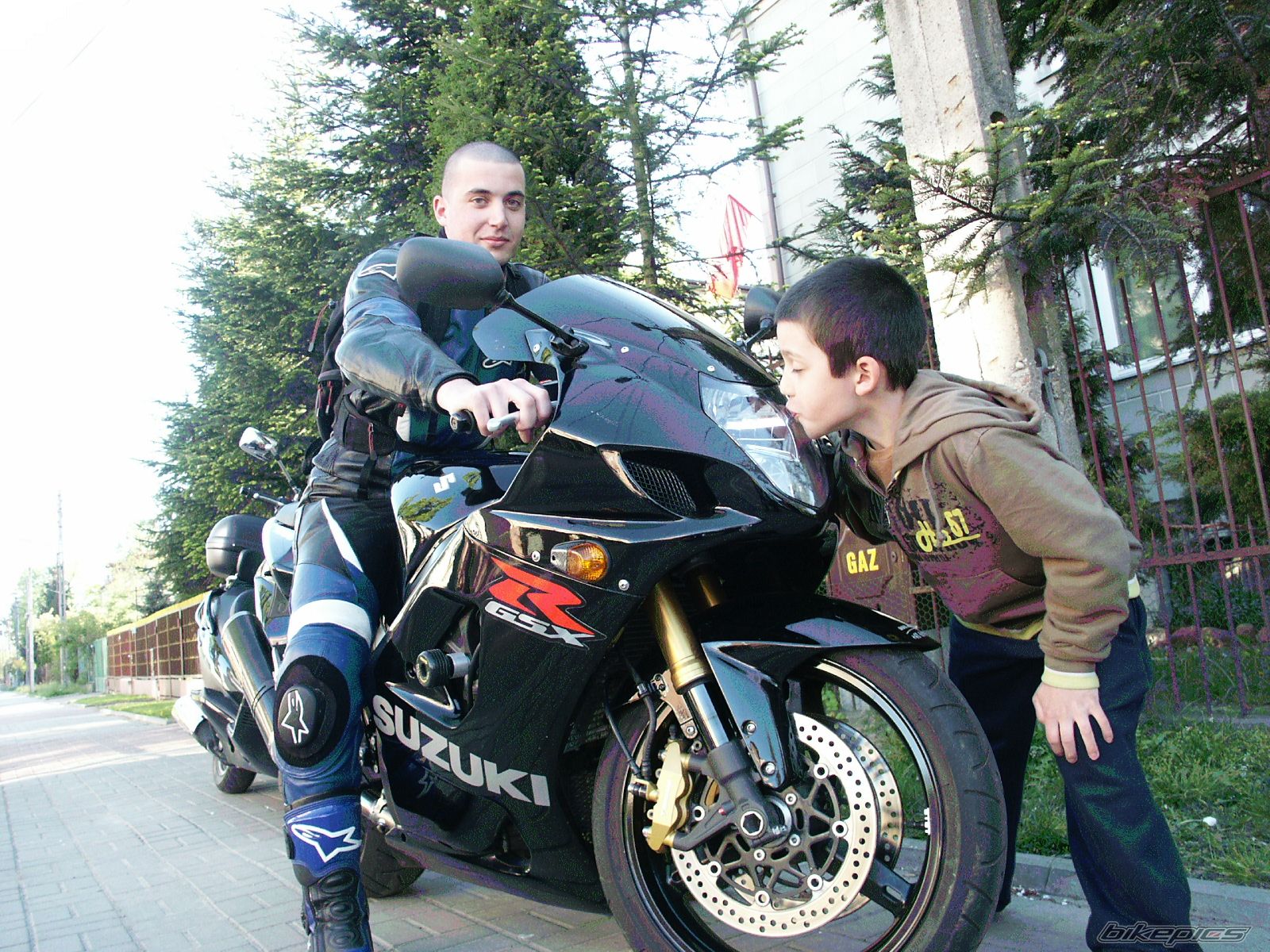 Bike Photo 890324
