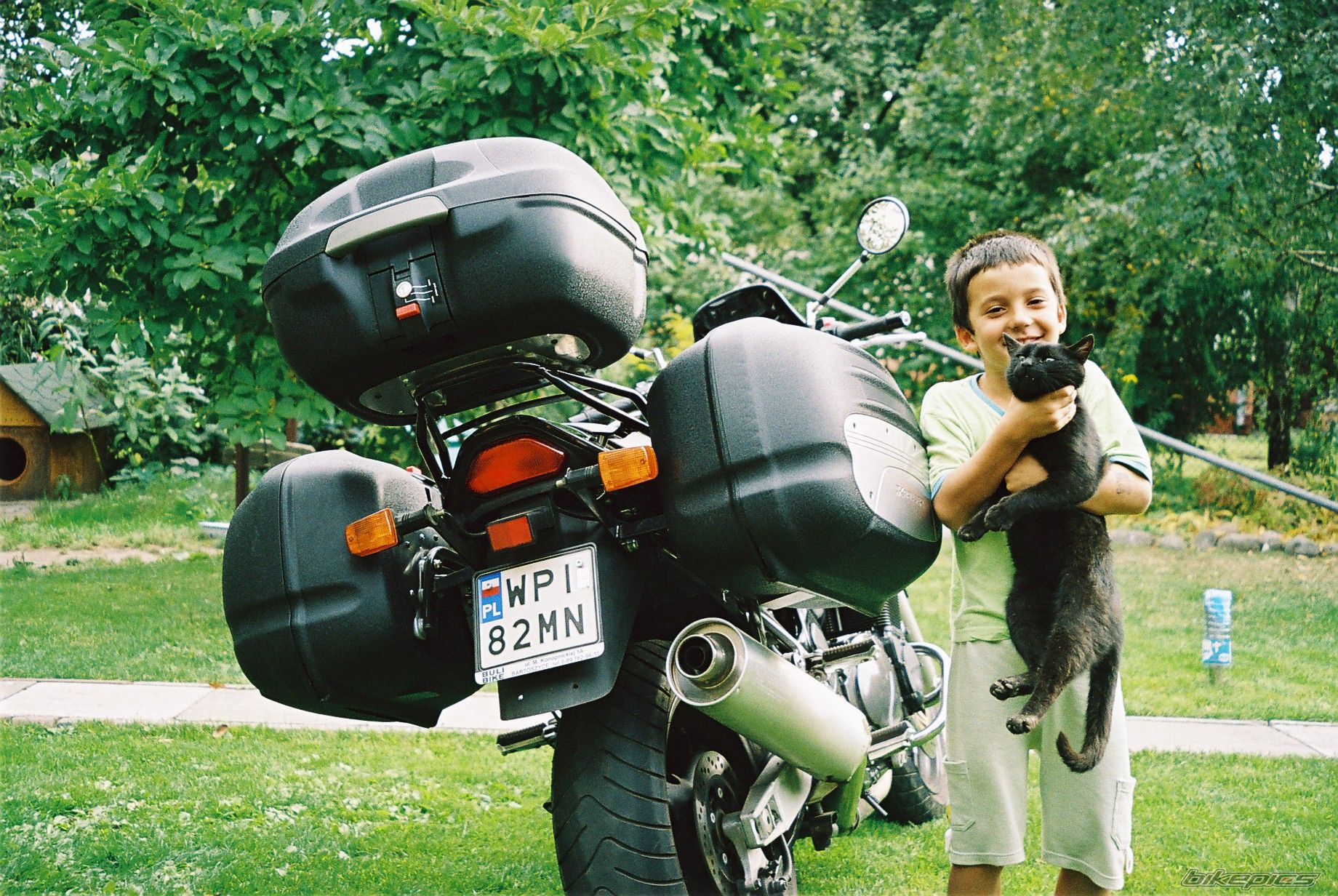 Bike Photo 890418