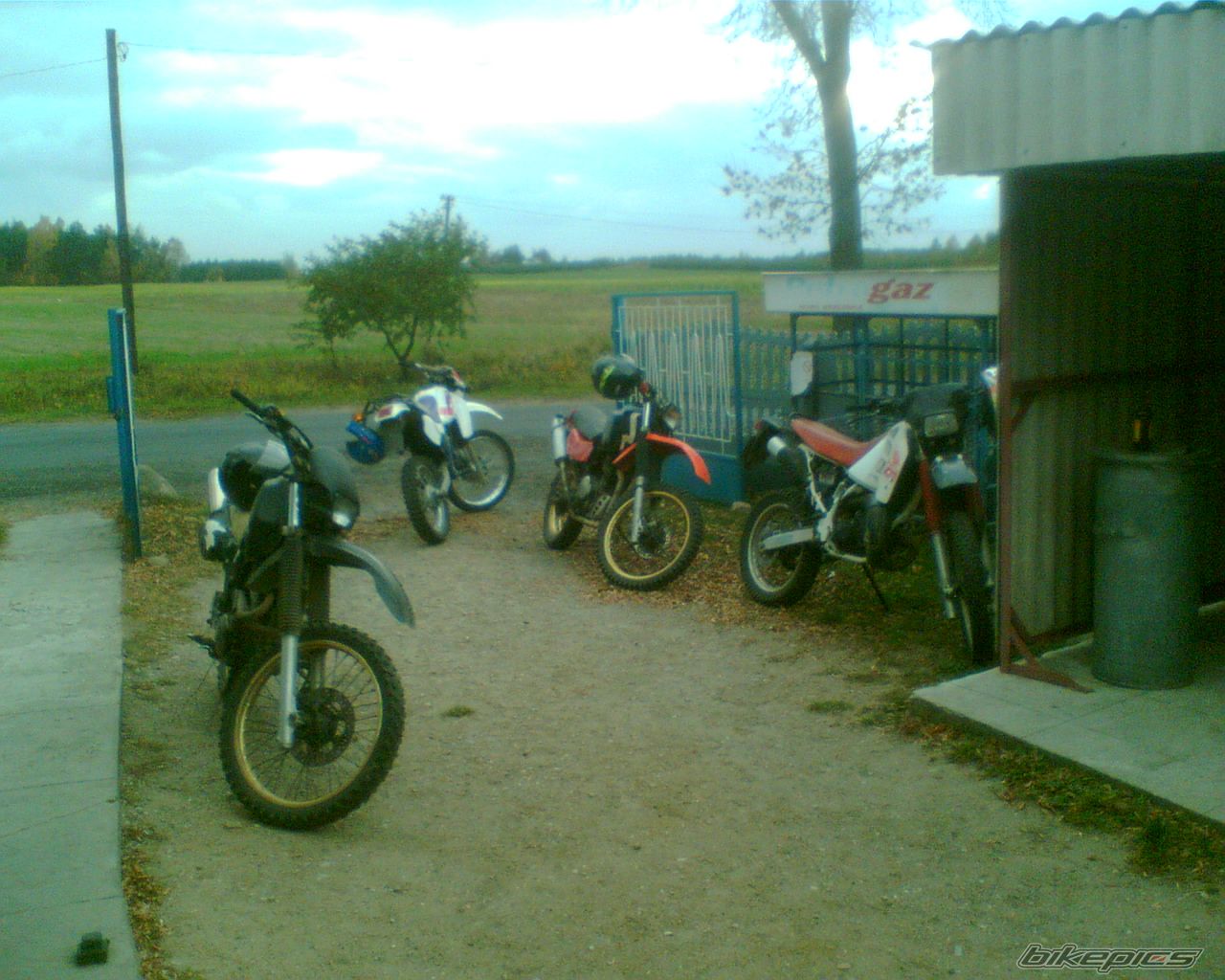 Photo 891260