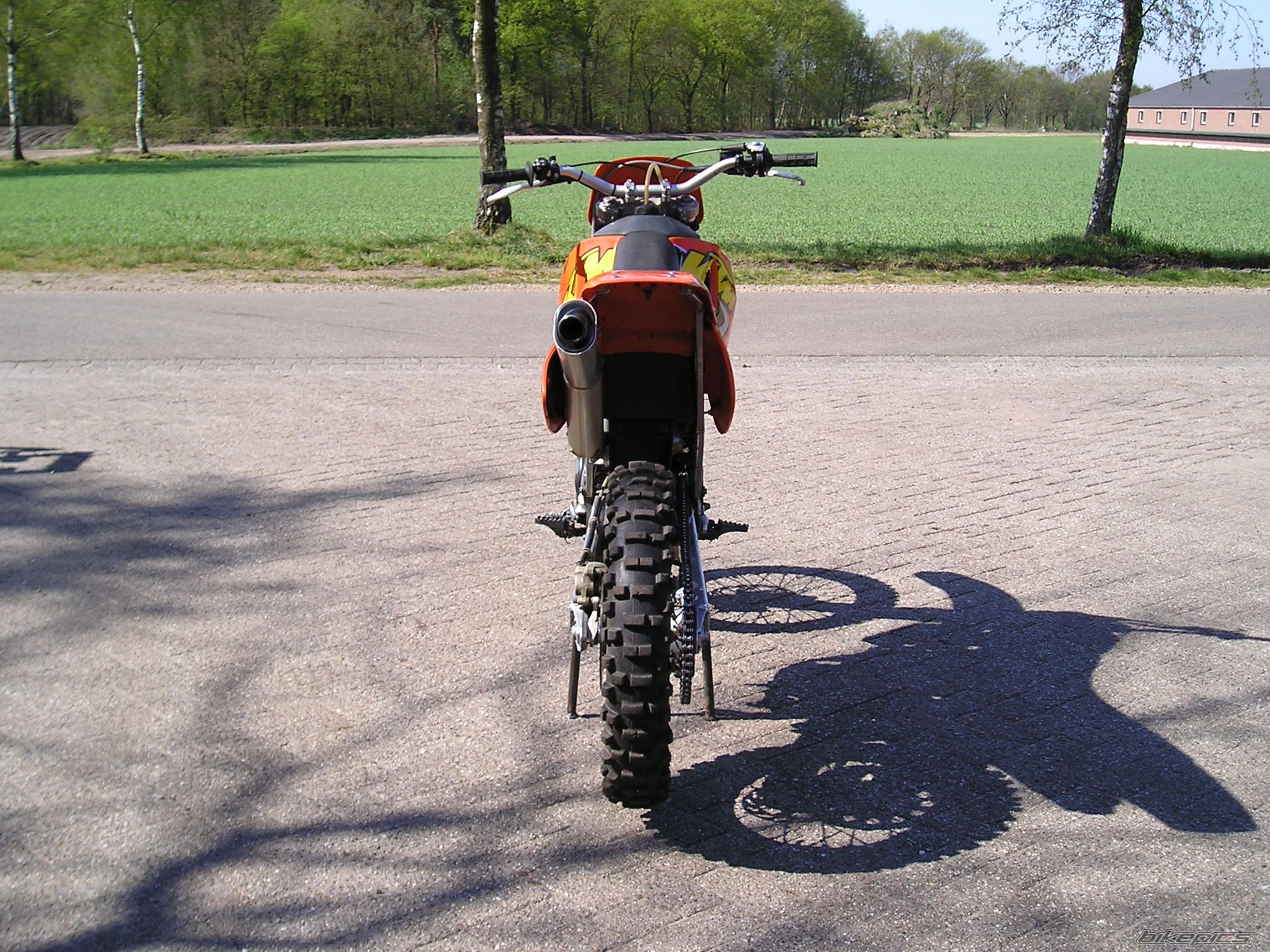 Photo 891873