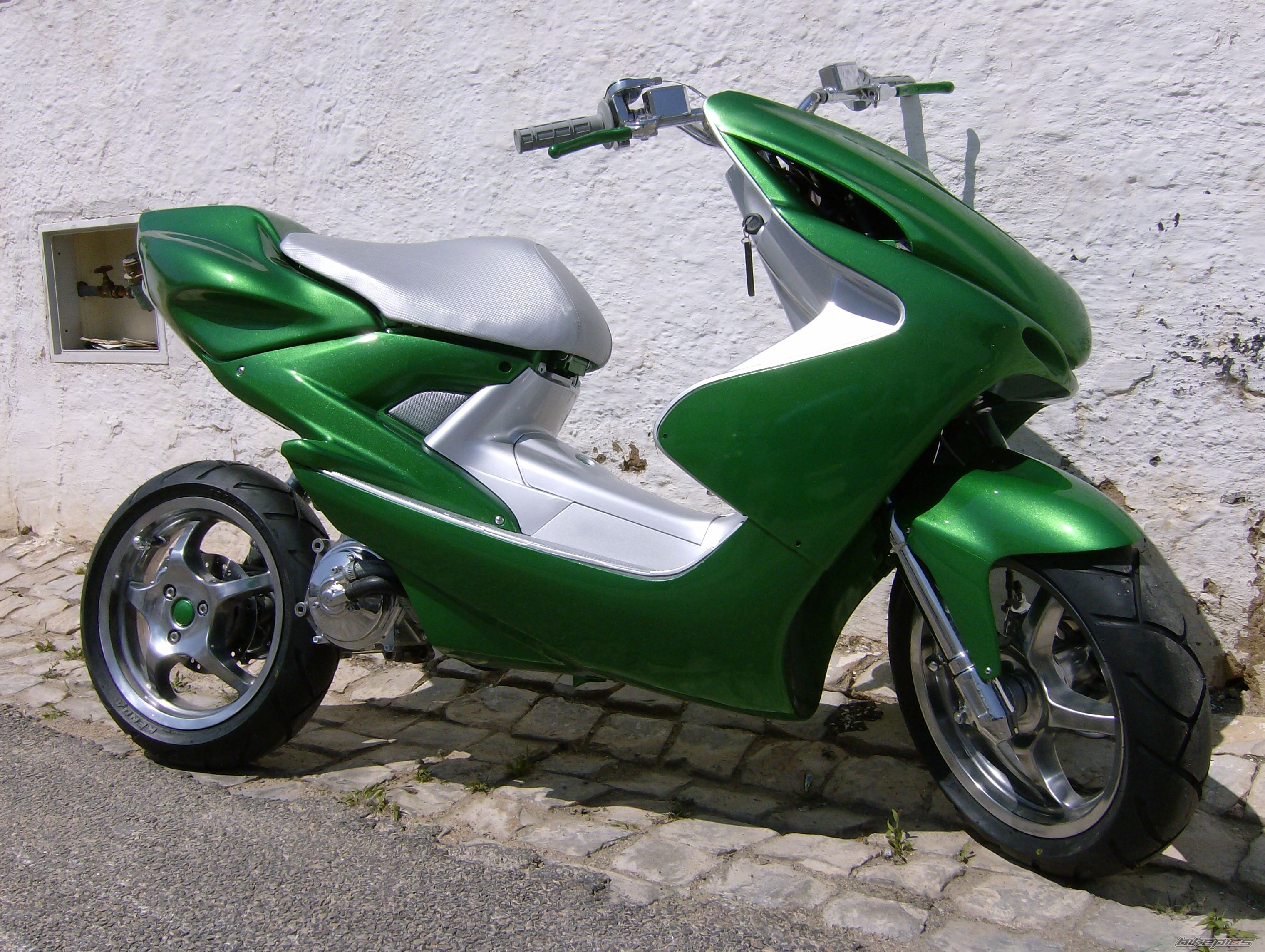 Bike Photo 892325