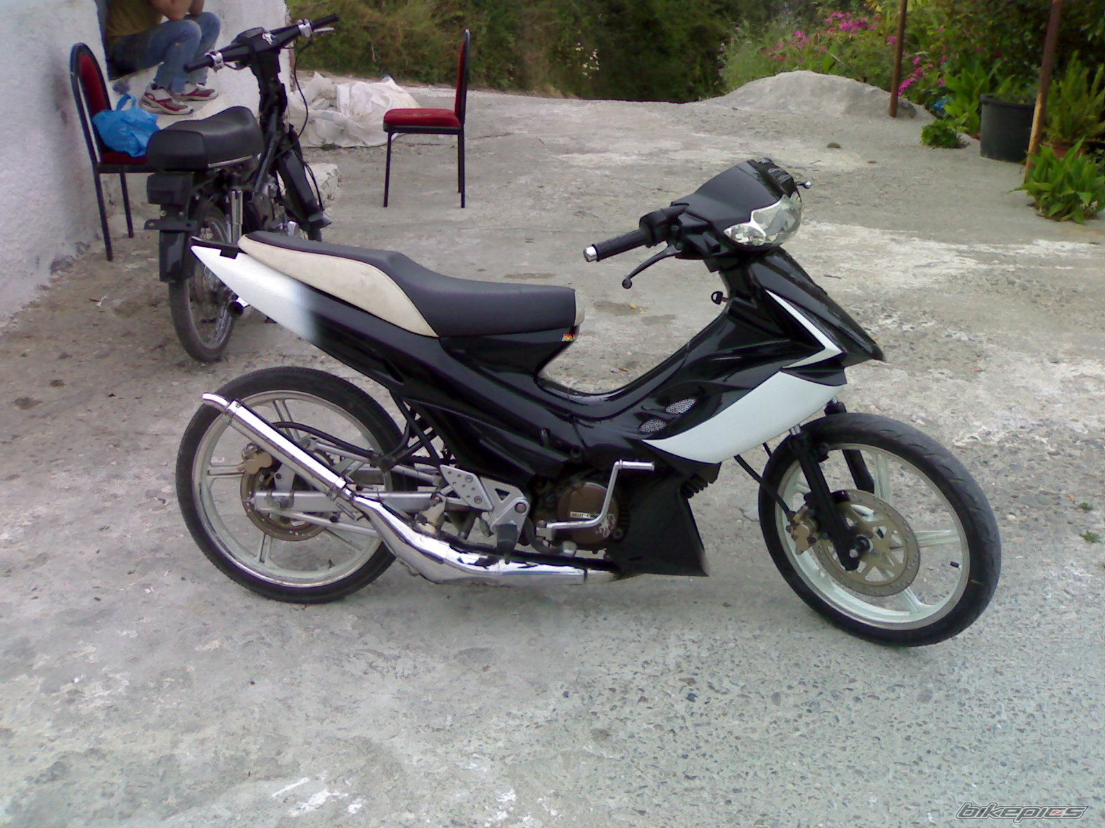 Photo 892831