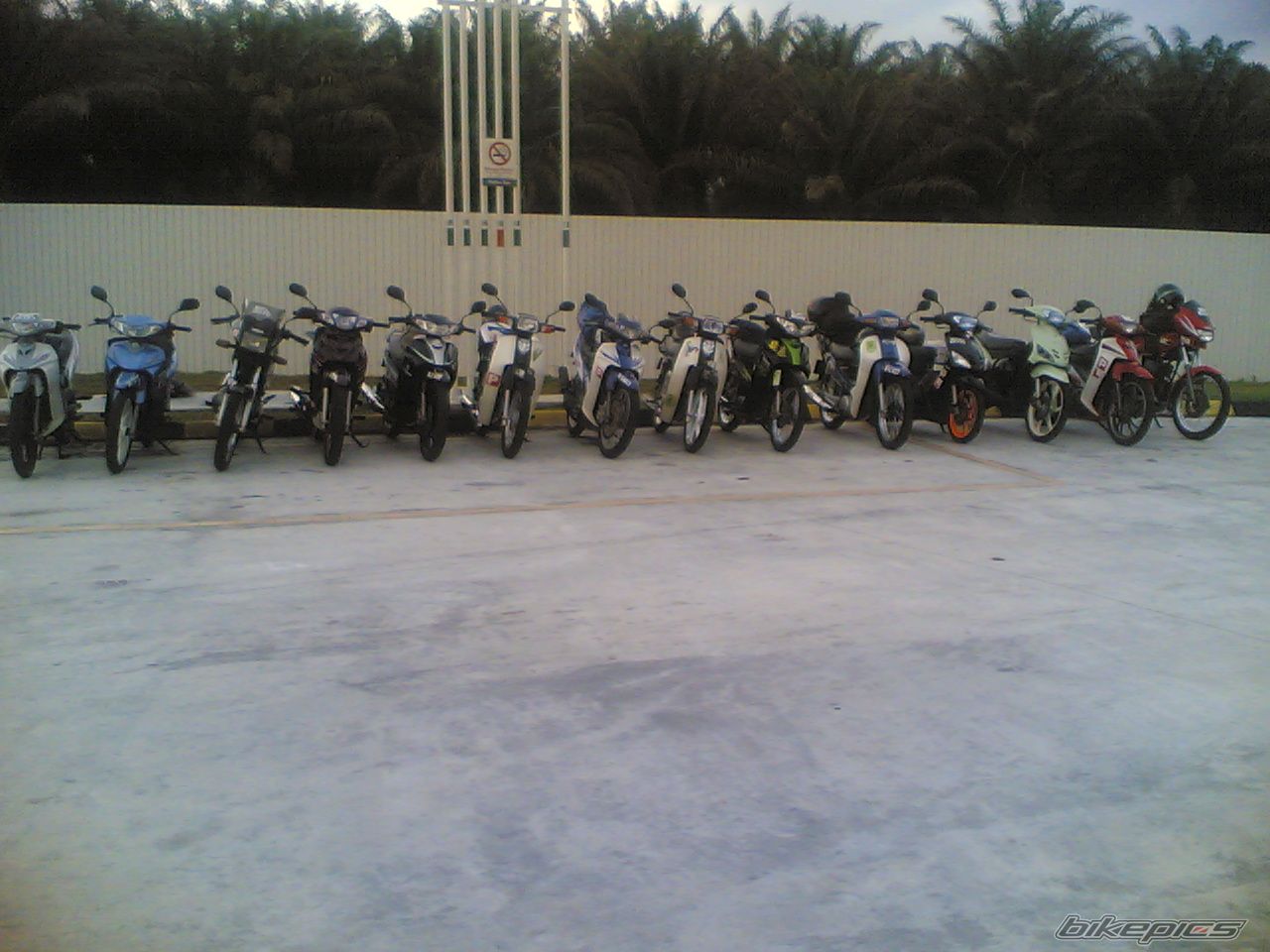 Bike Photo 894447